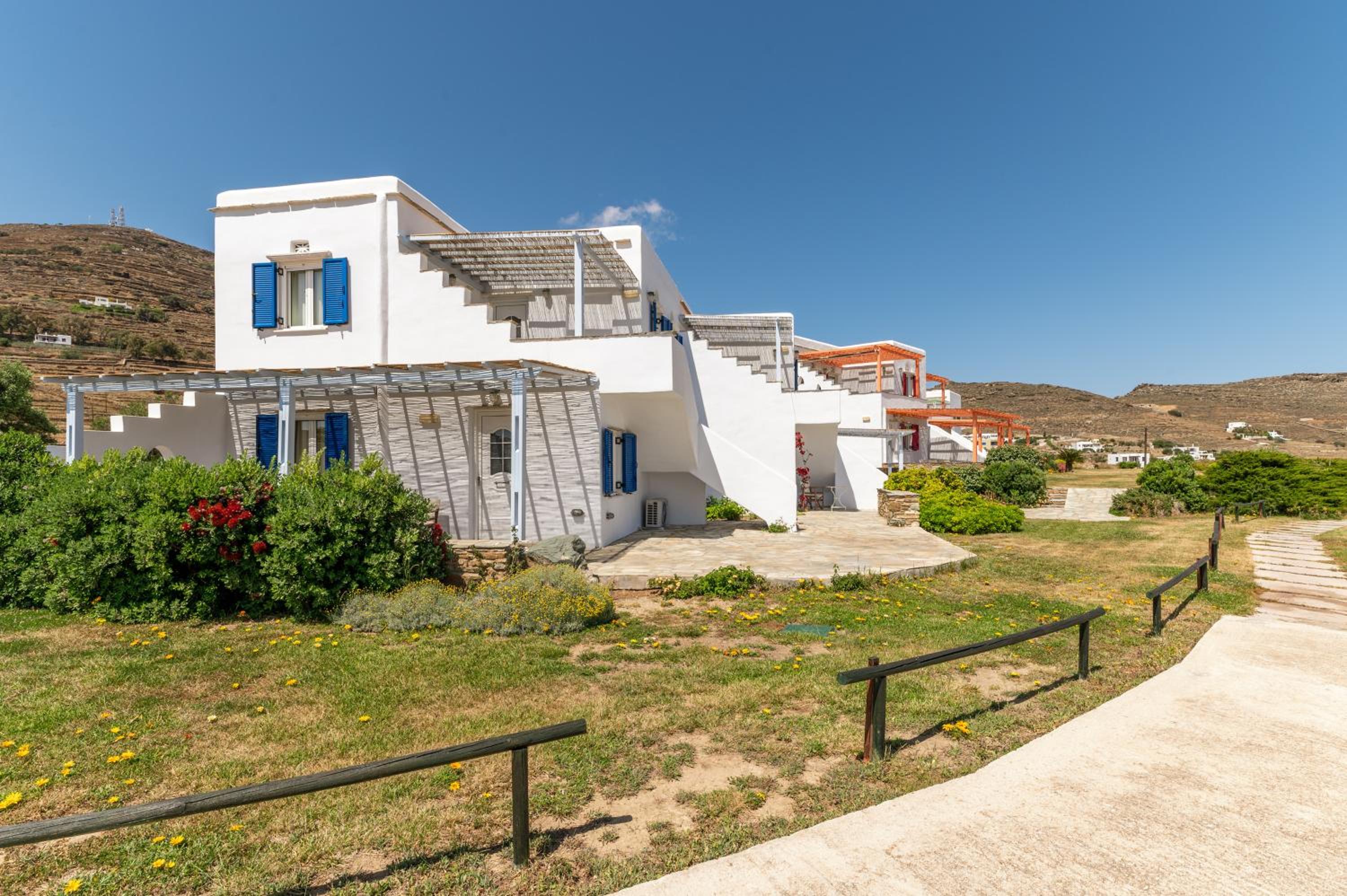 Anemologio 301 Tinos view 3