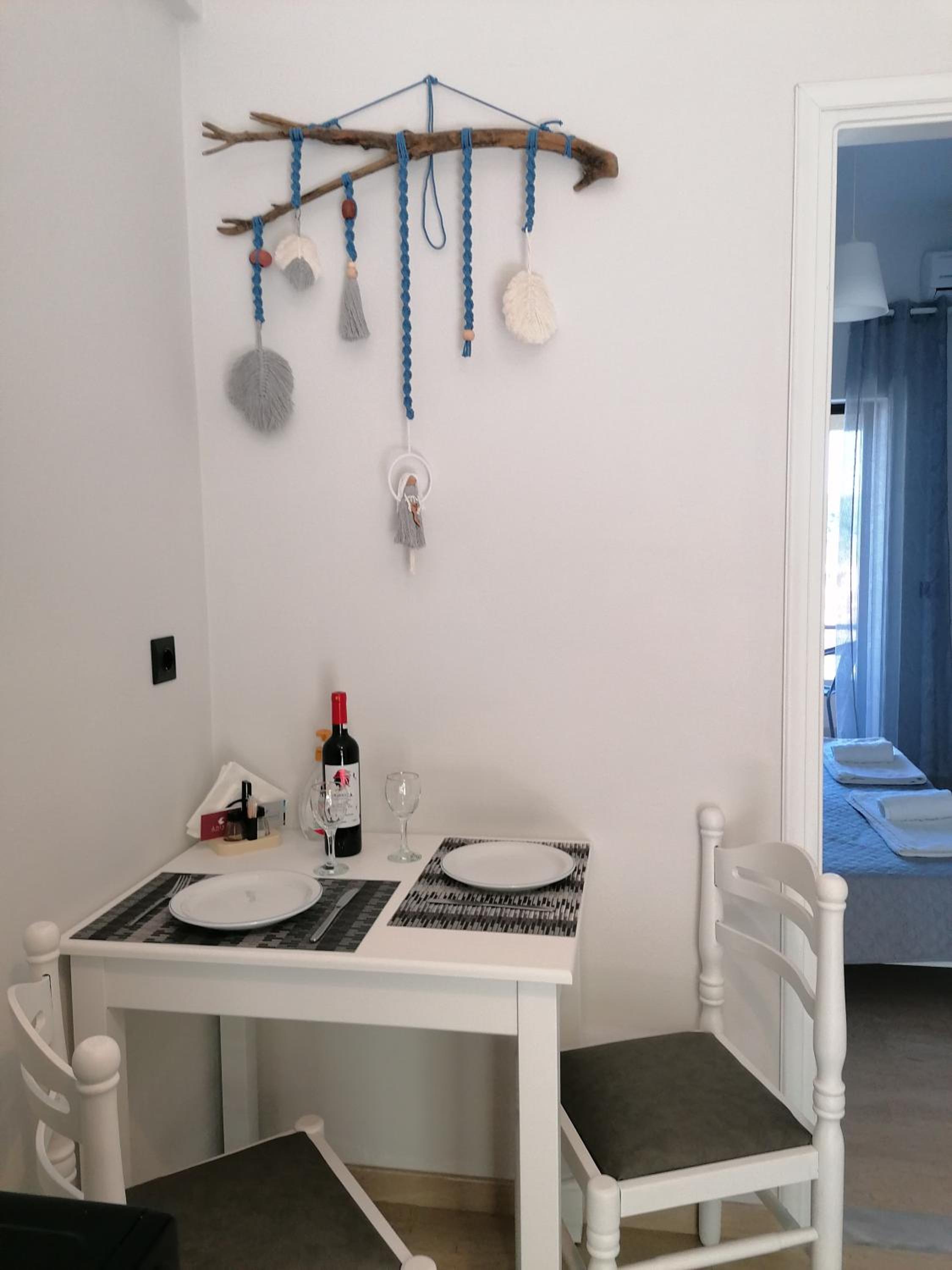 Makis Apartments