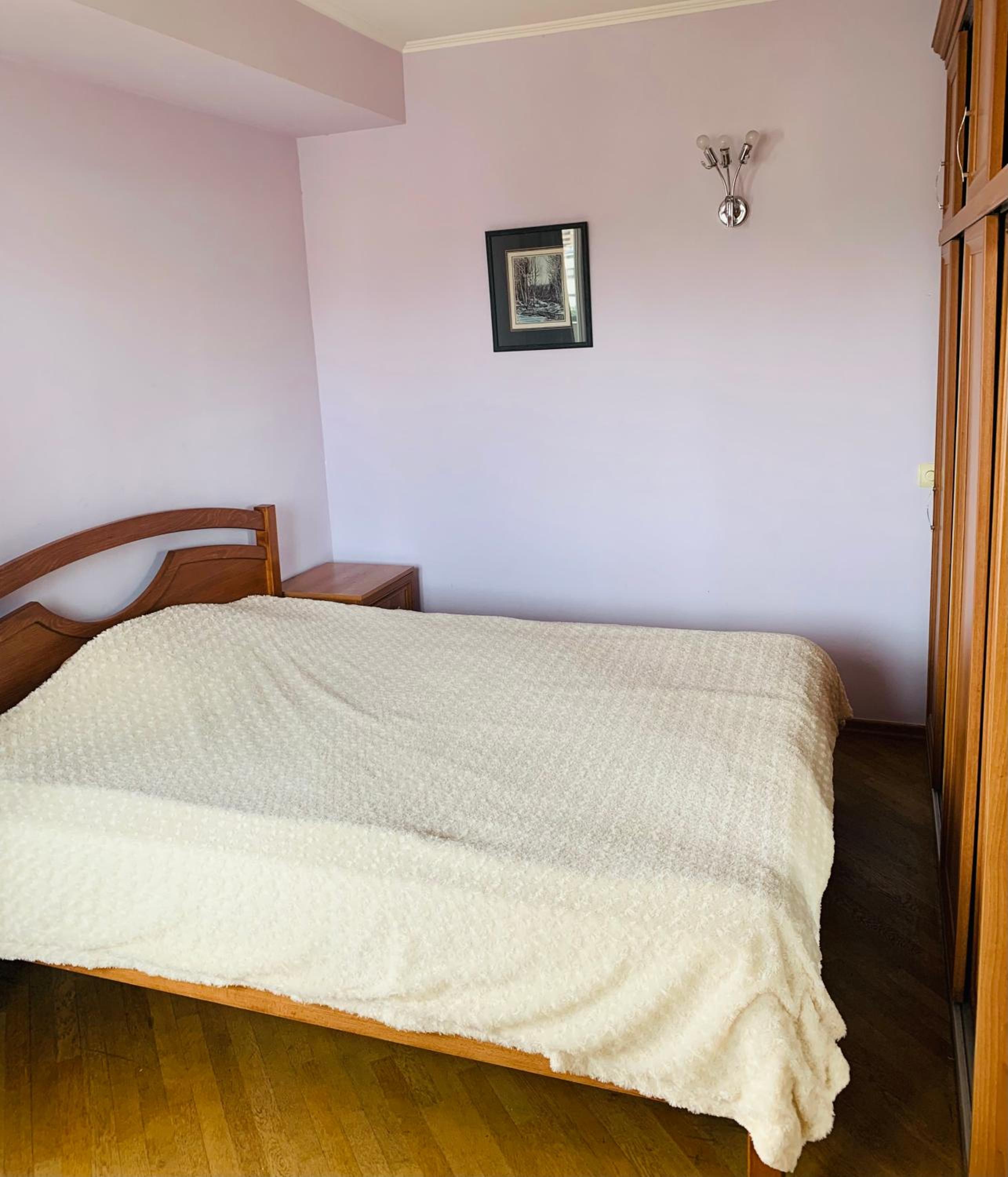 Cozy apartment near Republic Square