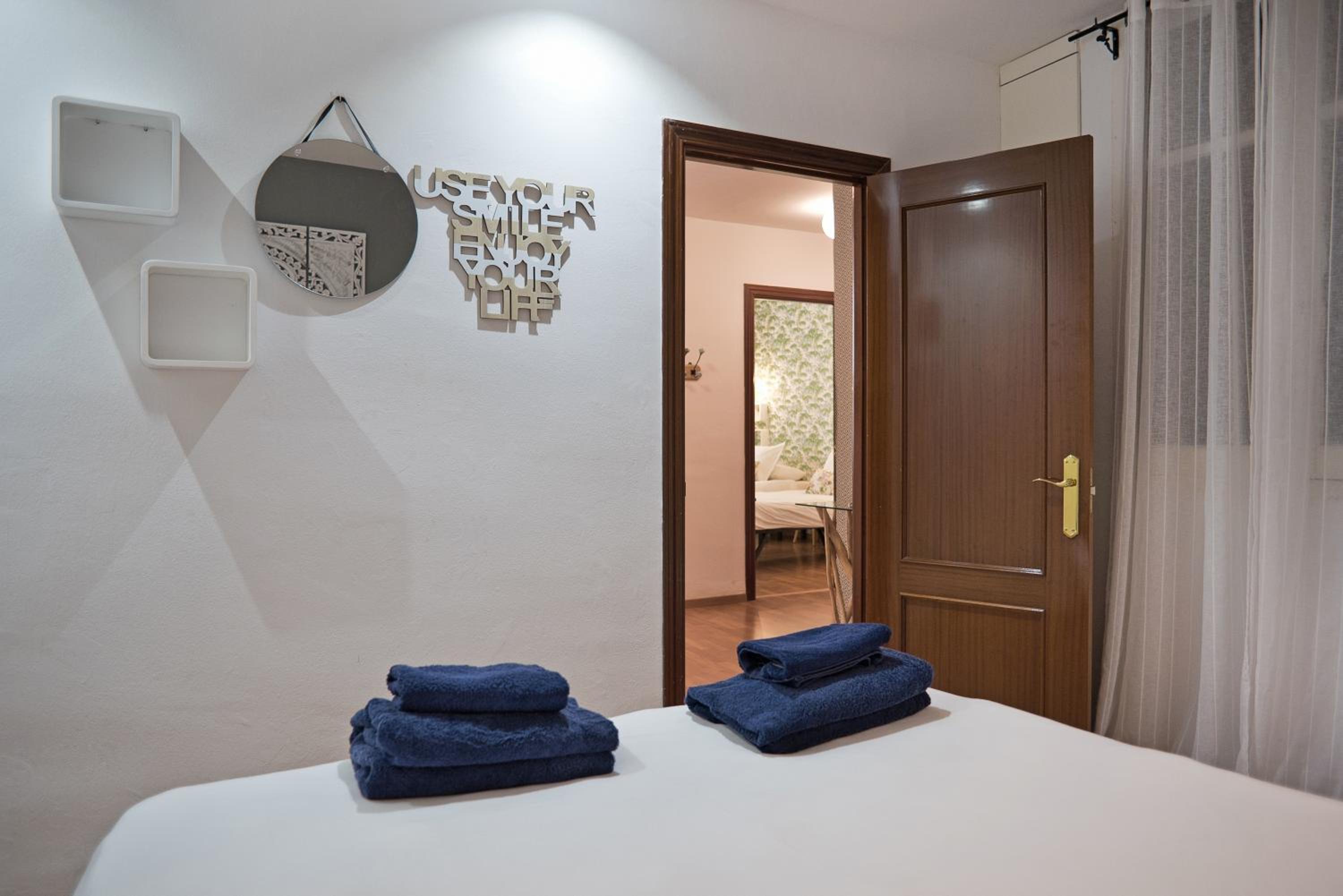 UrbanChicMalaga 2Bedroom Oasis In Historic Malaga Centre