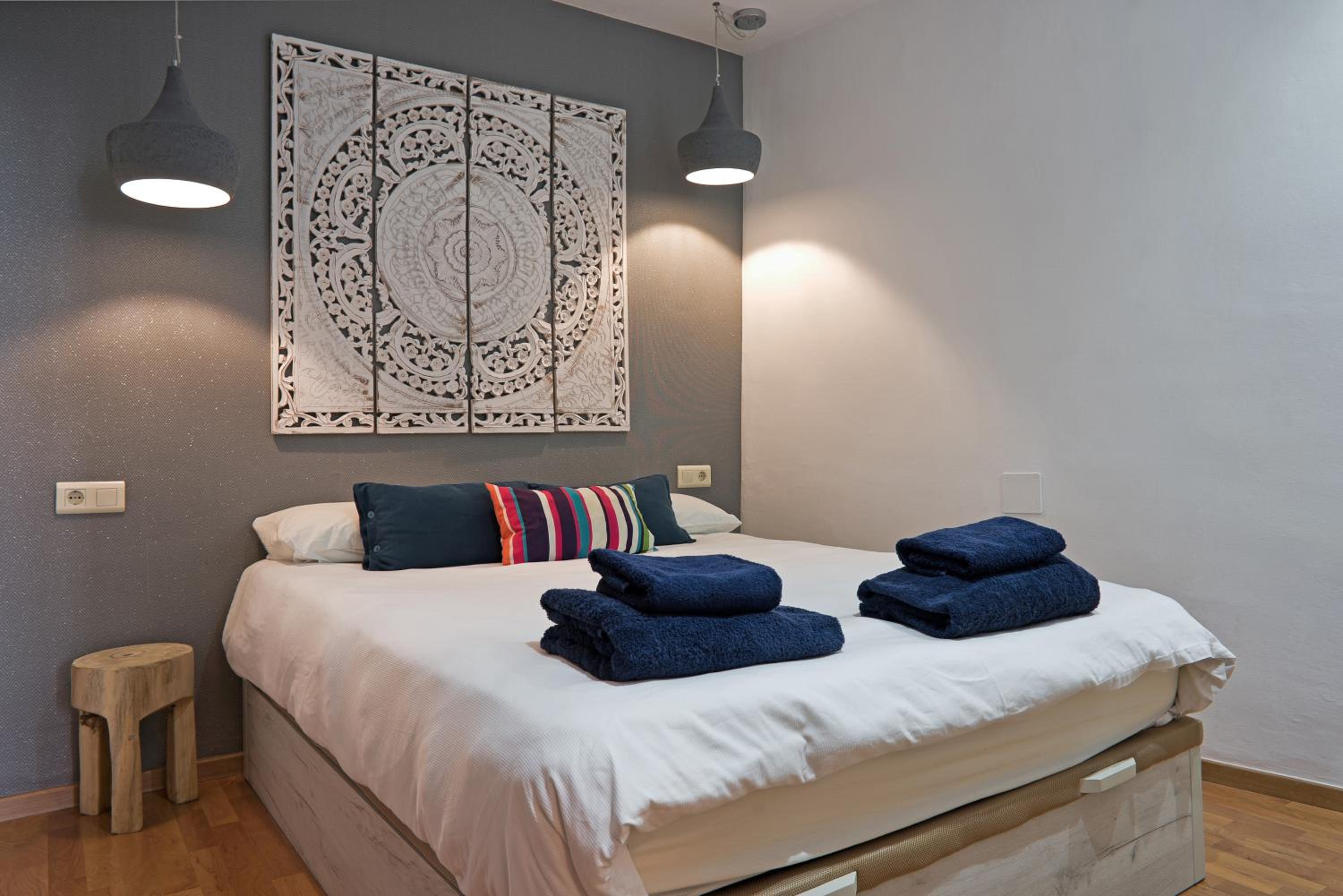 UrbanChicMalaga 2Bedroom Oasis In Historic Malaga Centre