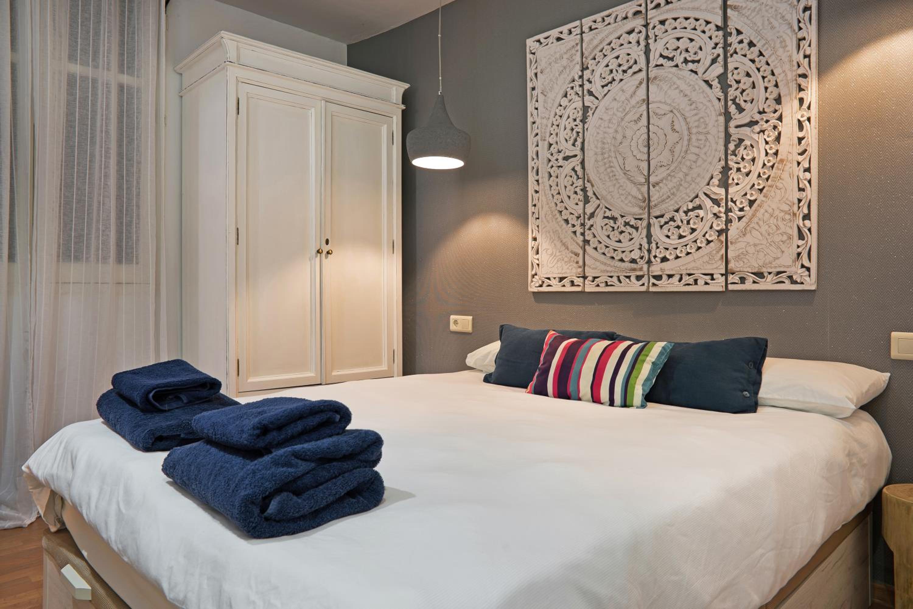 UrbanChicMalaga 2Bedroom Oasis In Historic Malaga Centre