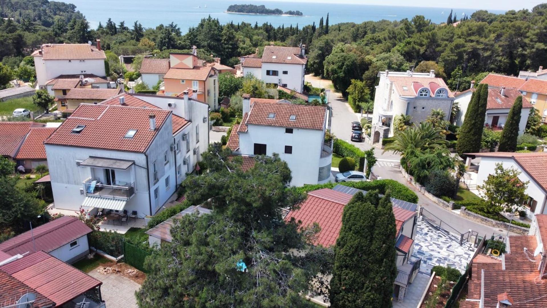 Hotel Villa Ivona with heated pool in Rovinj - Image 1