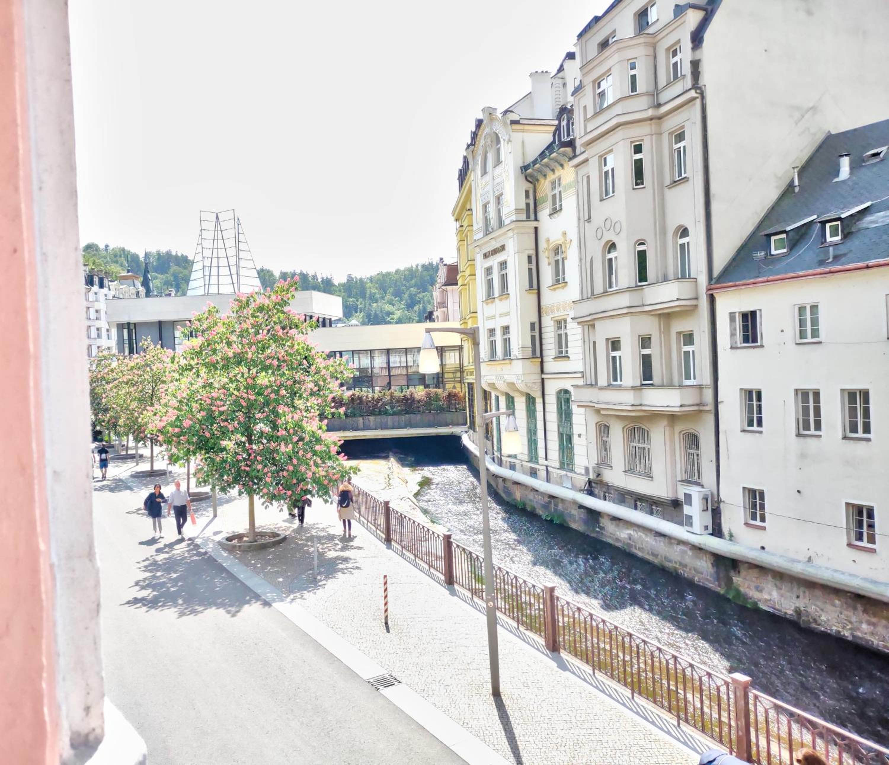 Karlsbad Family Apartment