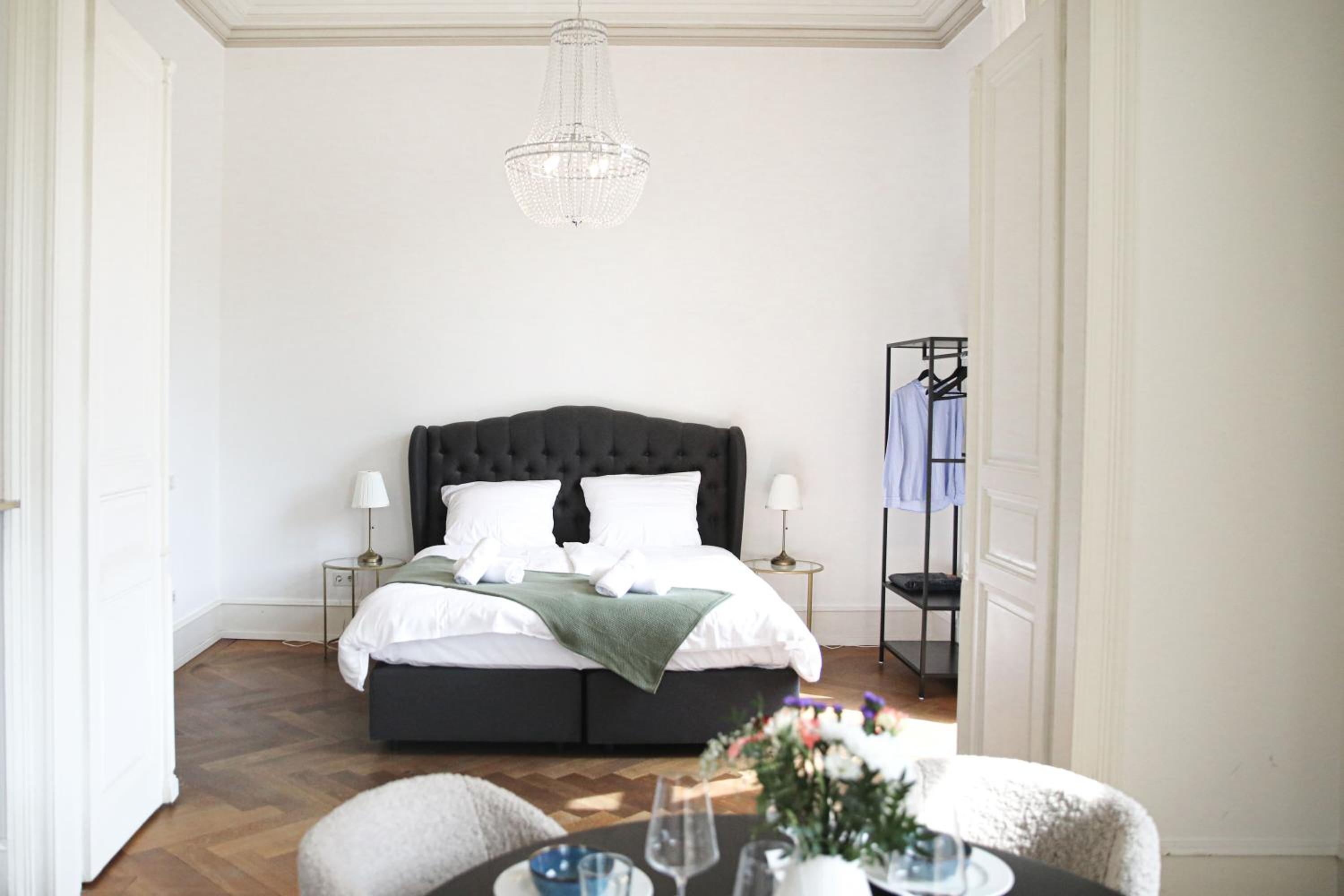 Palais Passy~Design Suite mit Ausblick im Zentrum
