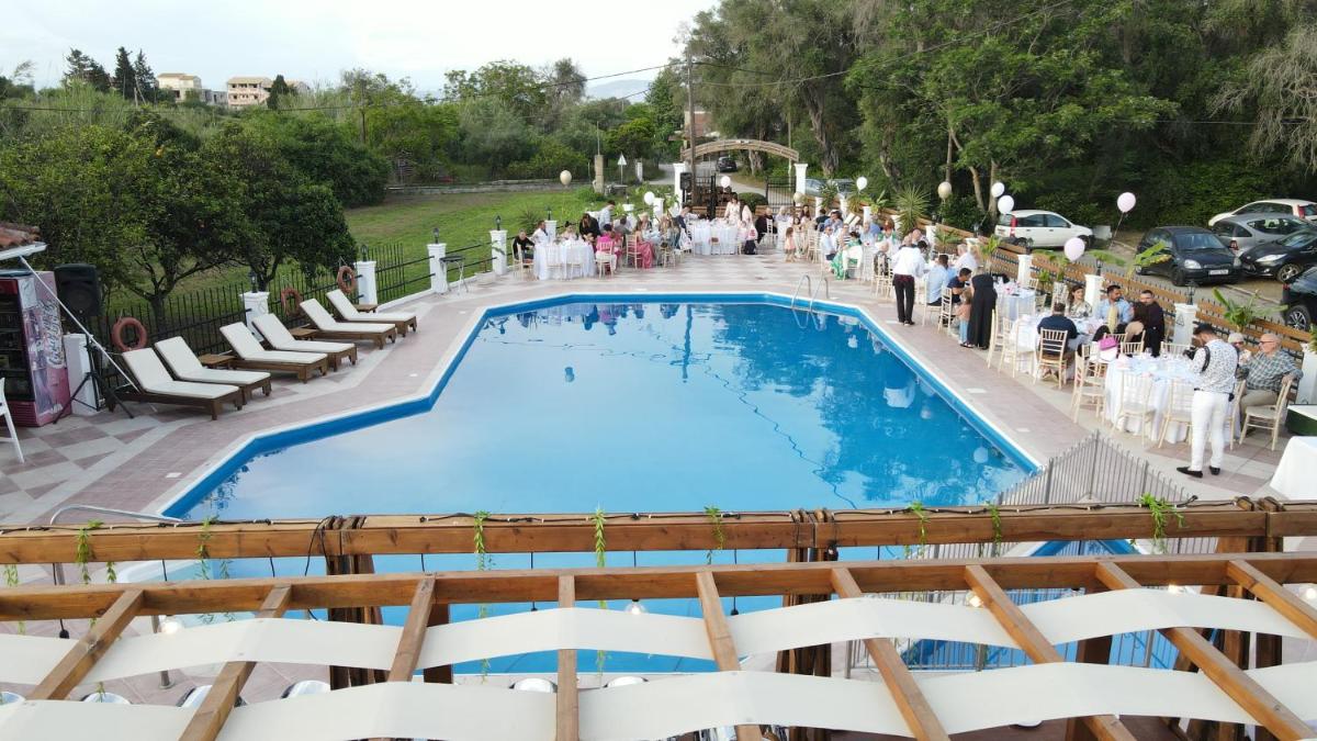 Oula Maisonettes Suites photo 2