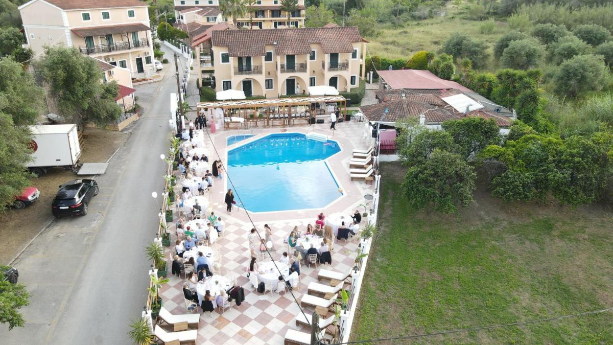 Oula Maisonettes Suites photo 5