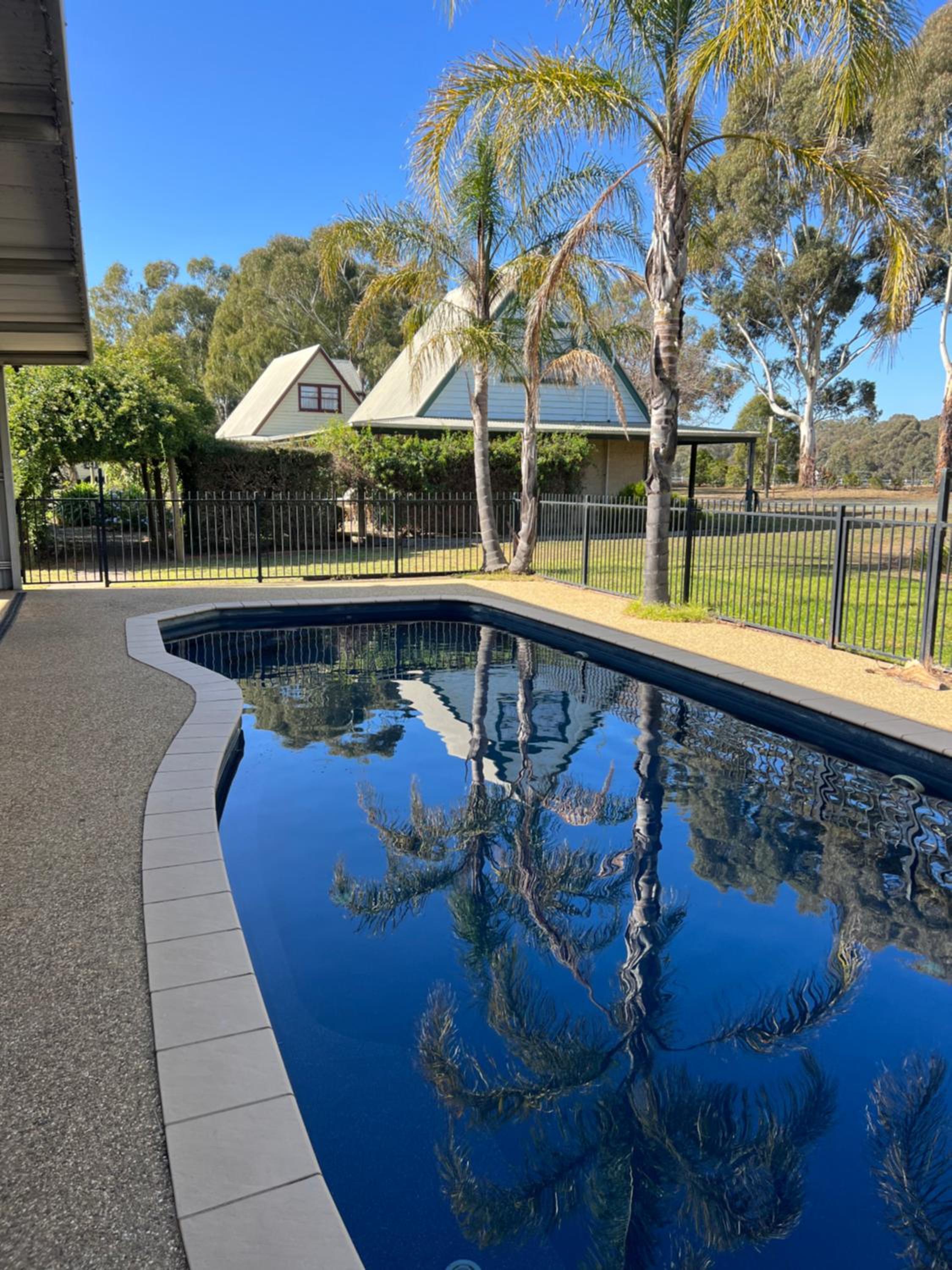 Murray River Spa Retreat