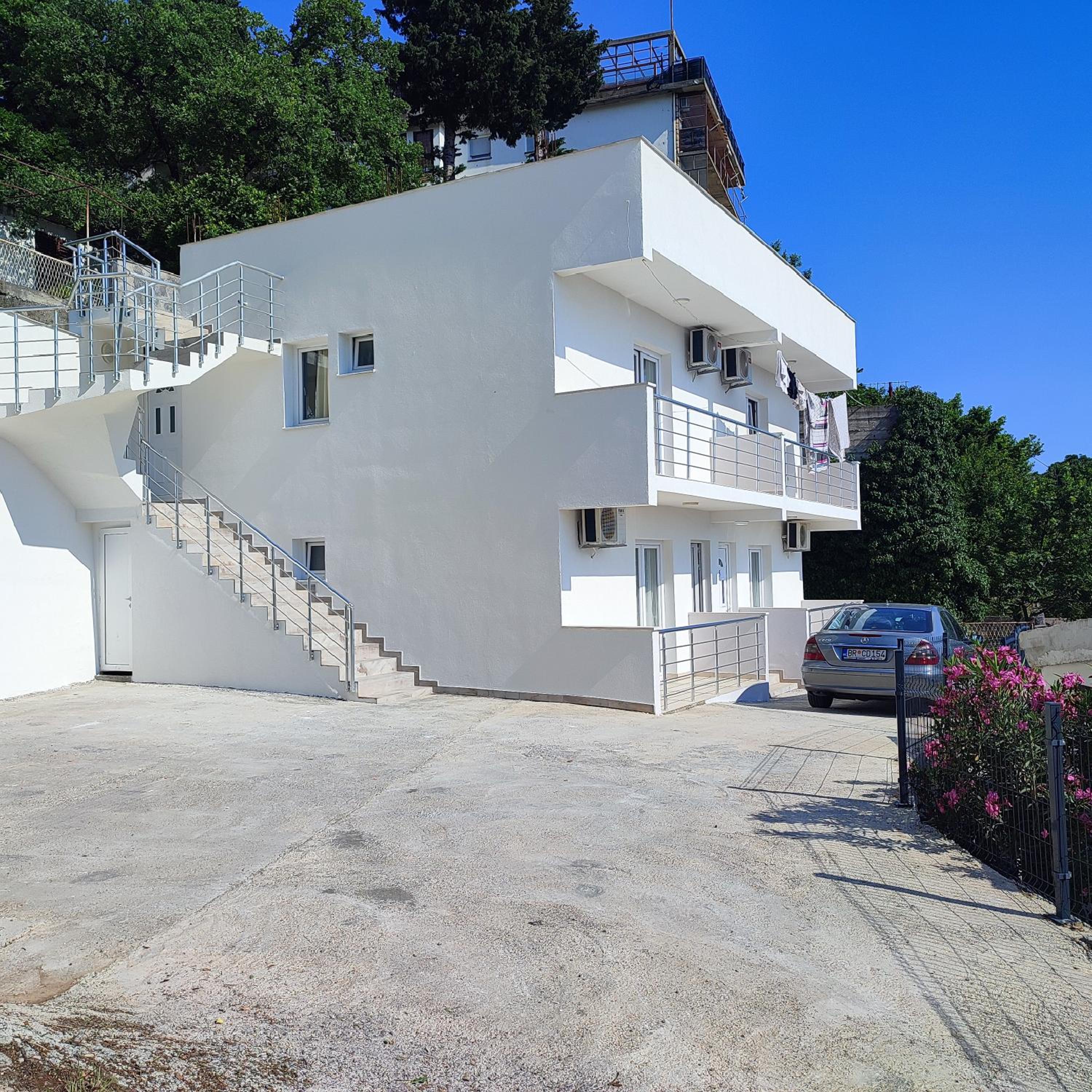Apartments Sole view 3