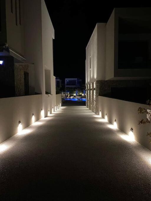 EP Luxury Olea Valley Apartment view 4