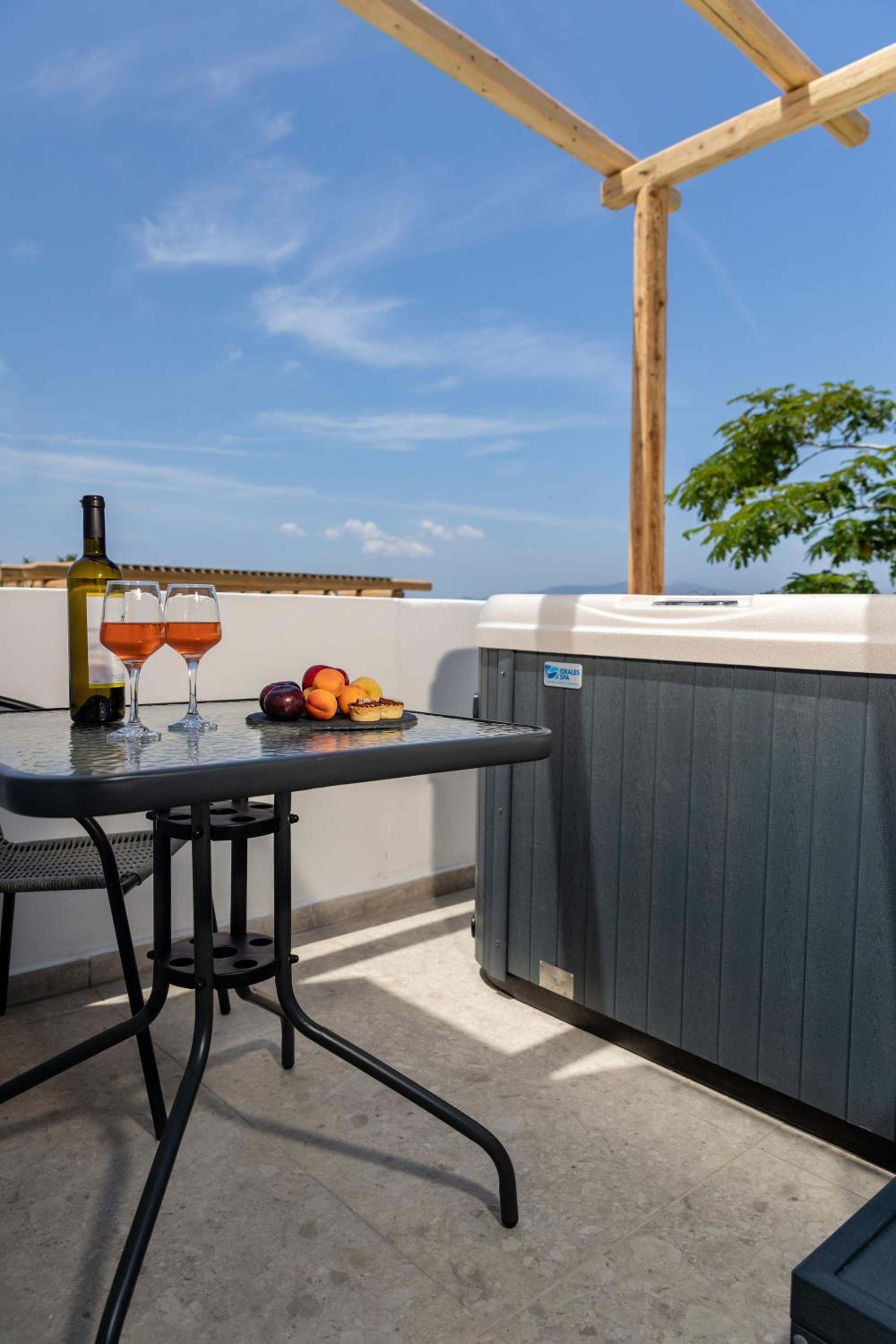 Irida Vacation Suites — photo 69