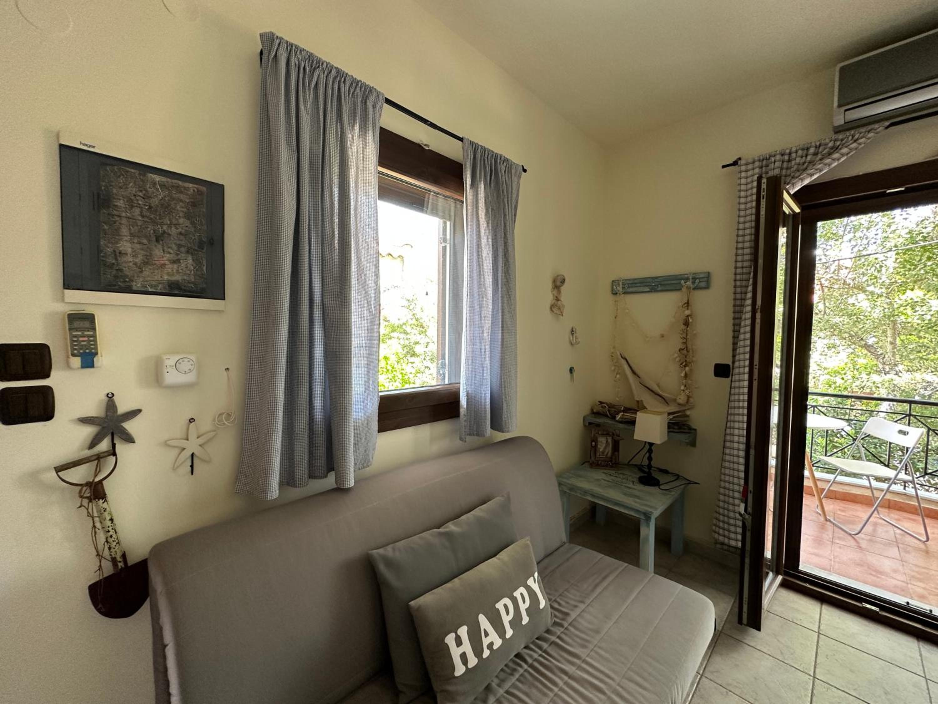 Blue Seashell Apartment - Comfortable Maisonette just 30m from the Beach in Niki view 5