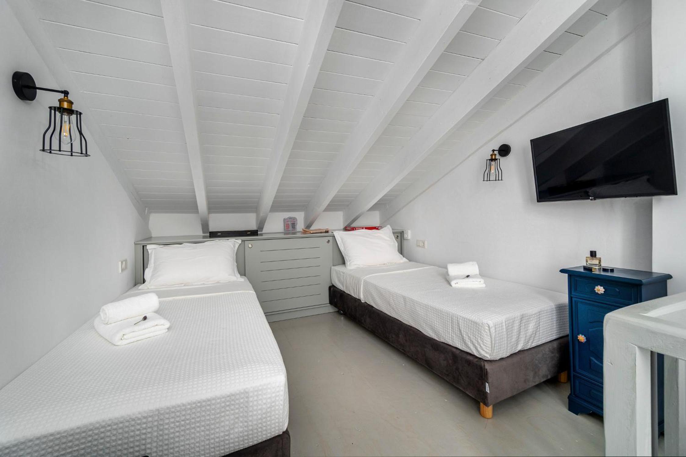 Kastro Residence