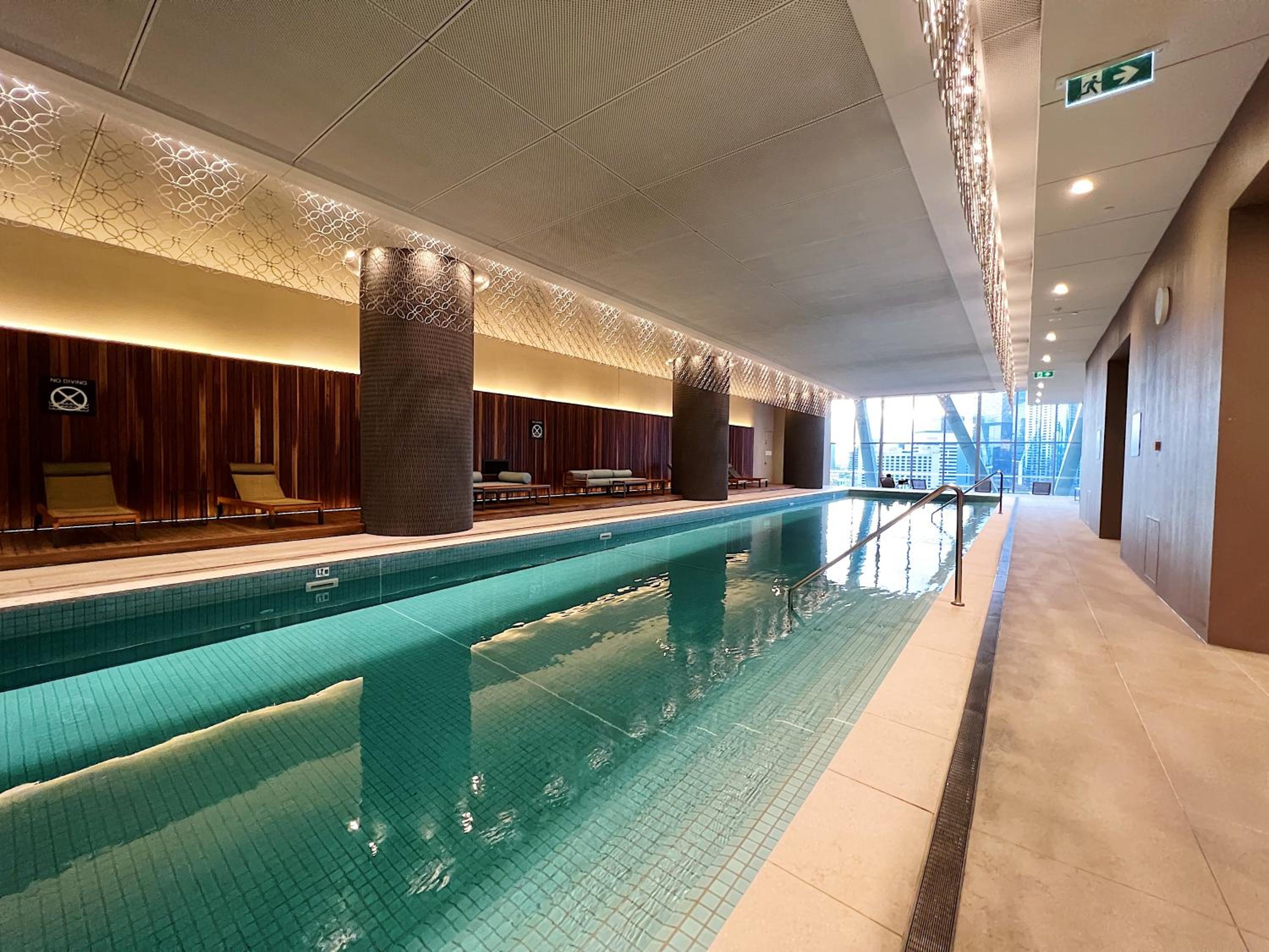Astonishing Southbank Pearl Tower Residences near Crown Casino