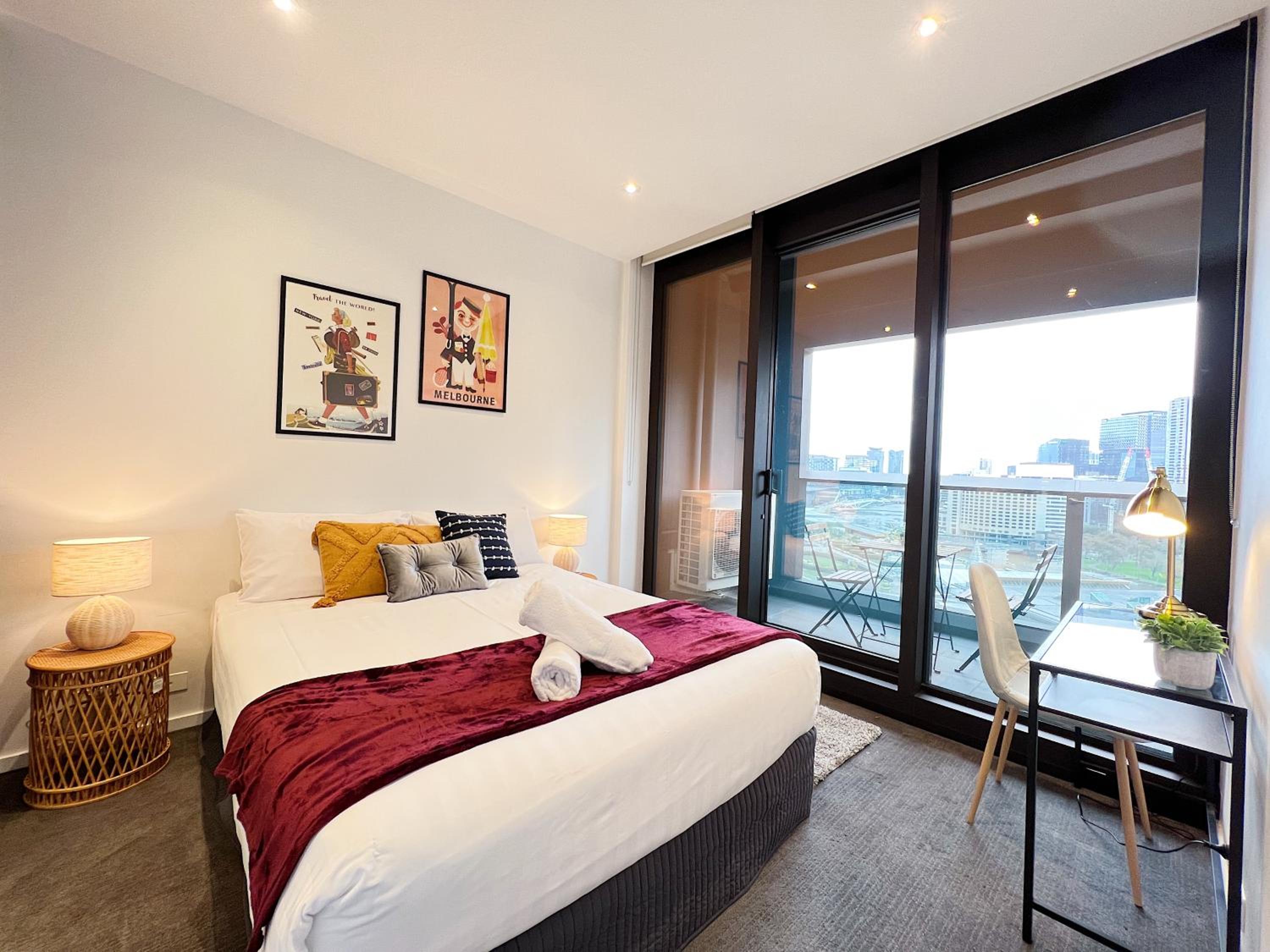 Astonishing Southbank Pearl Tower Residences near Crown Casino