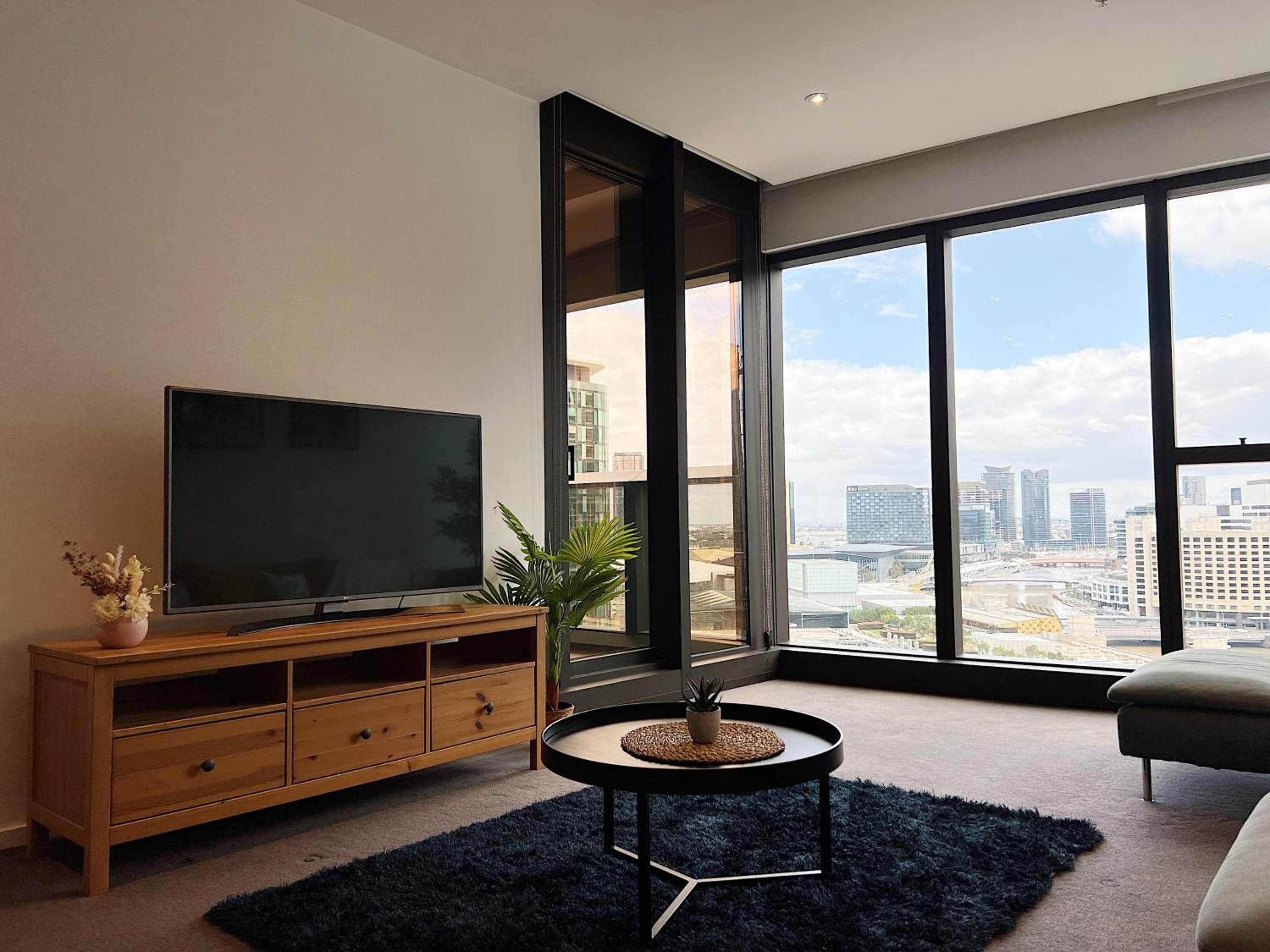 Astonishing Southbank Pearl Tower Residences near Crown Casino