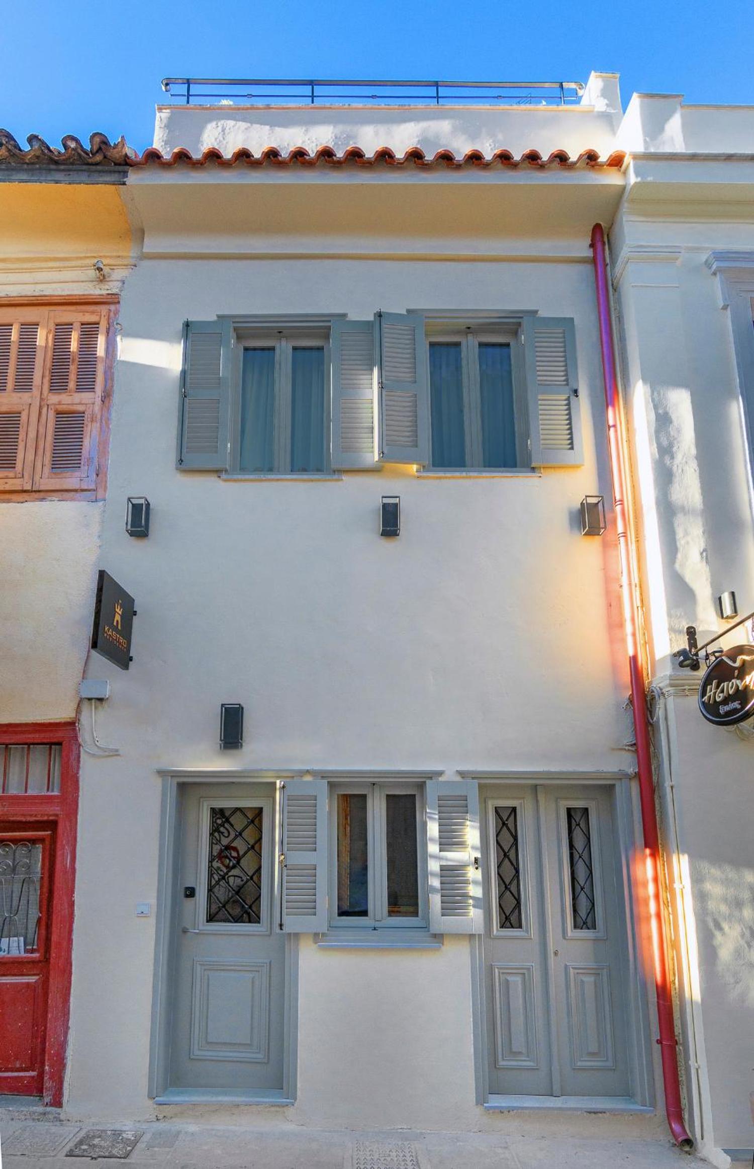 Kastro Residence