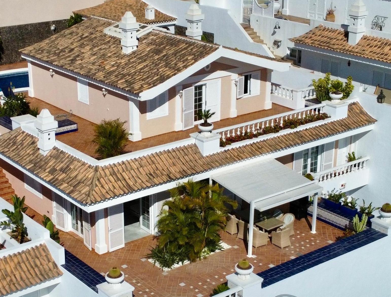 Villa Marbella-private heated pool and breathtaking view