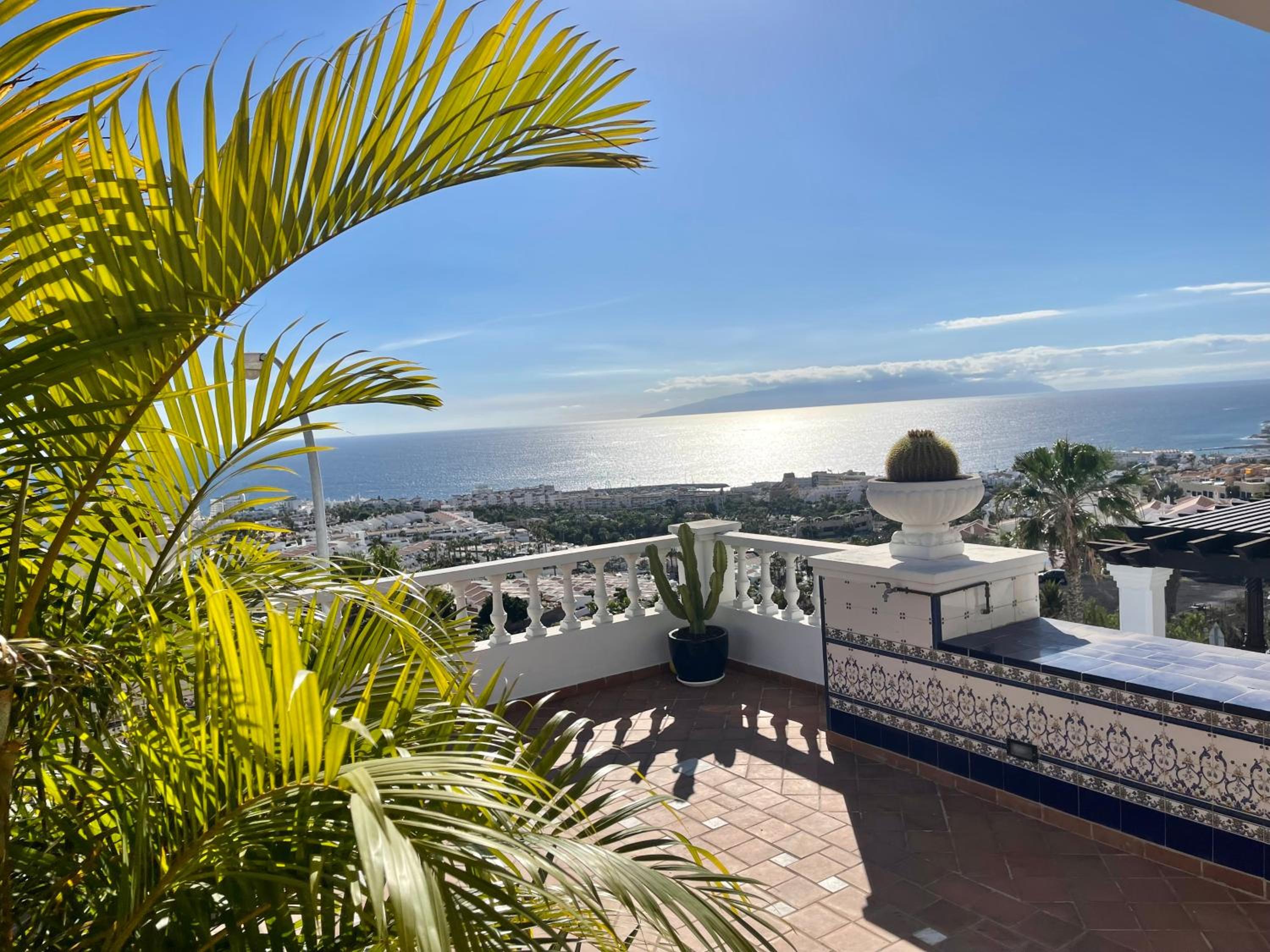 Villa Marbella-private heated pool and breathtaking view