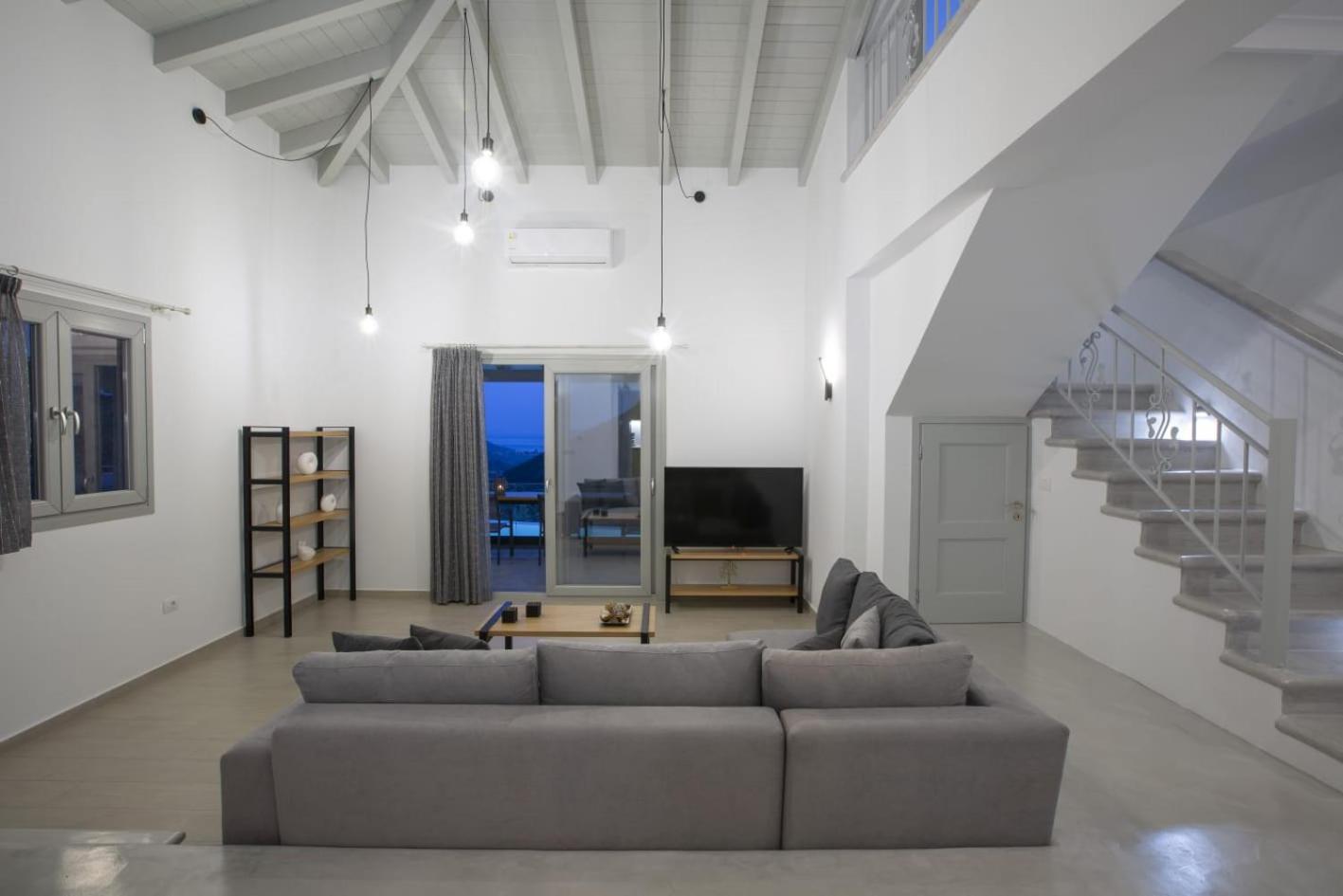 Panoutsis Villa Vista