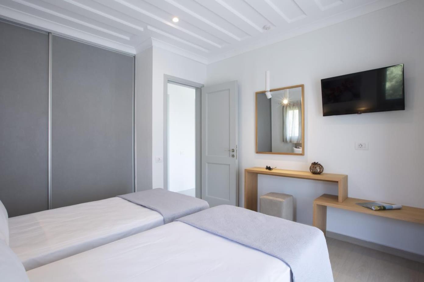 Panoutsis Villa Vista