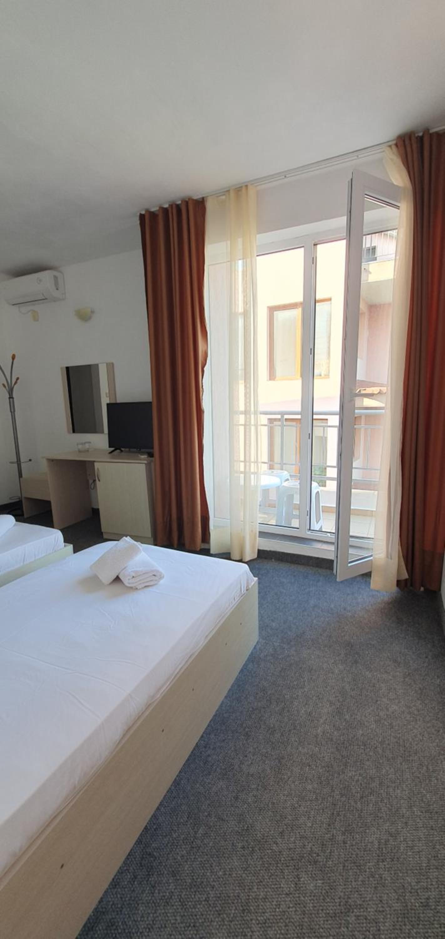 Guest House Compass