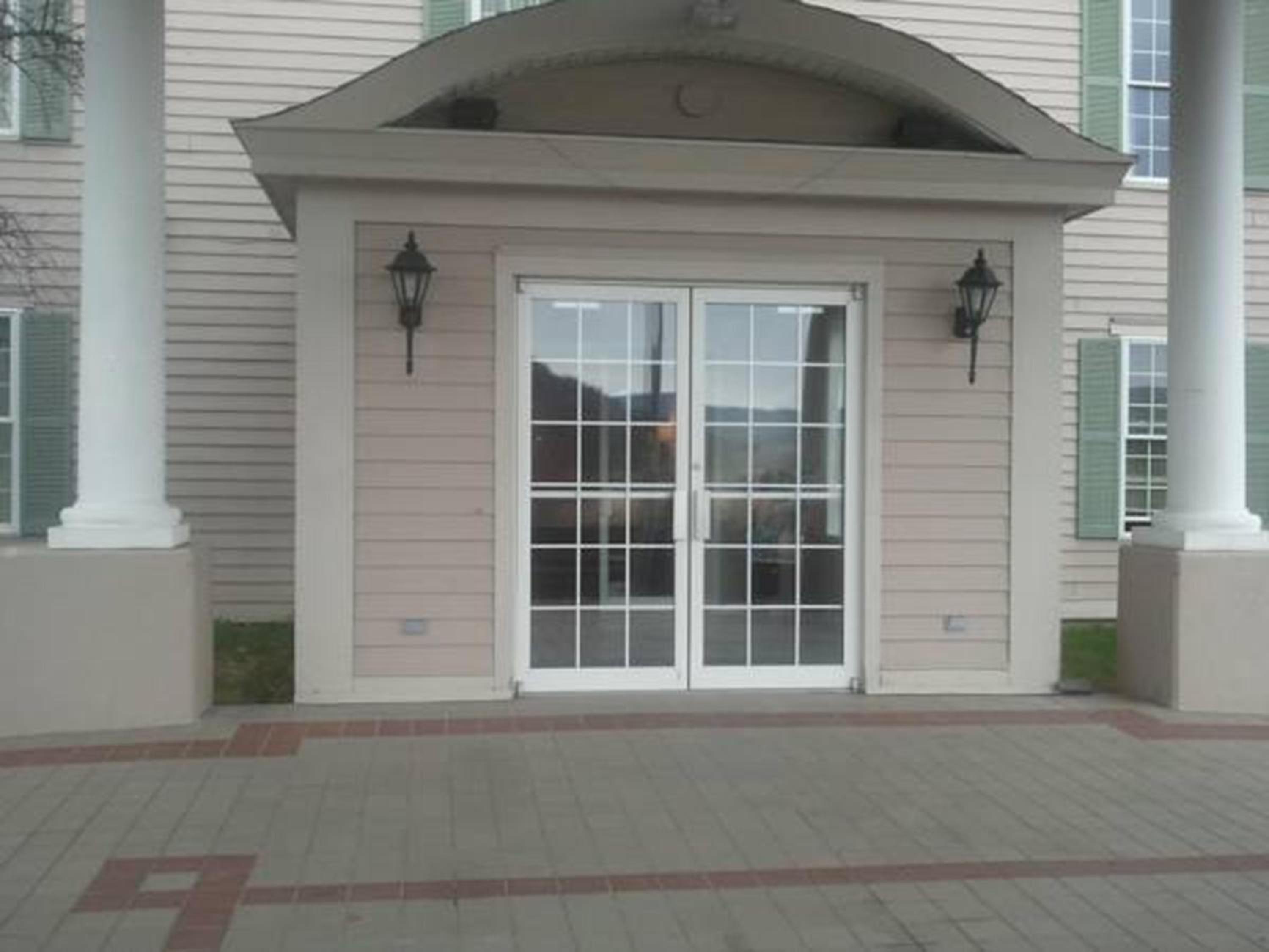 Quality Inn Suites Schoharie near Howe Caverns - Property Image 81