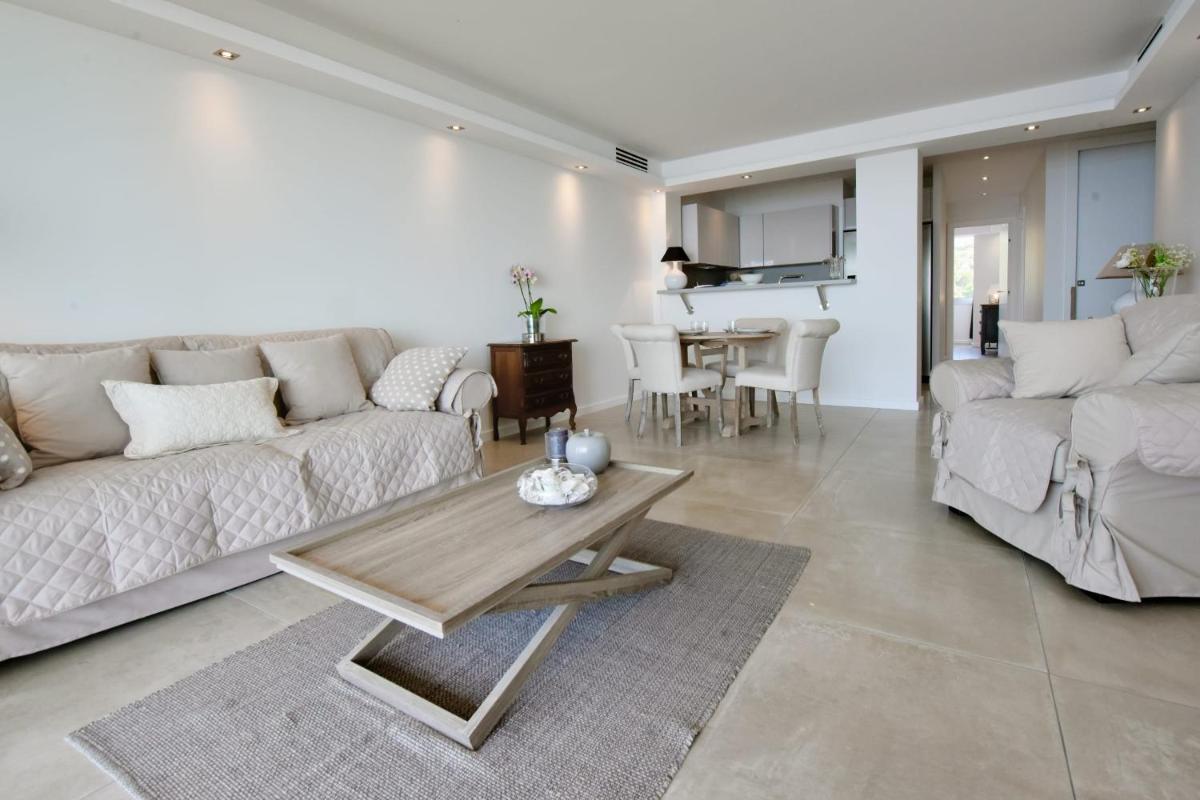 Apartment in a 8 hectares park incredible view photo 5