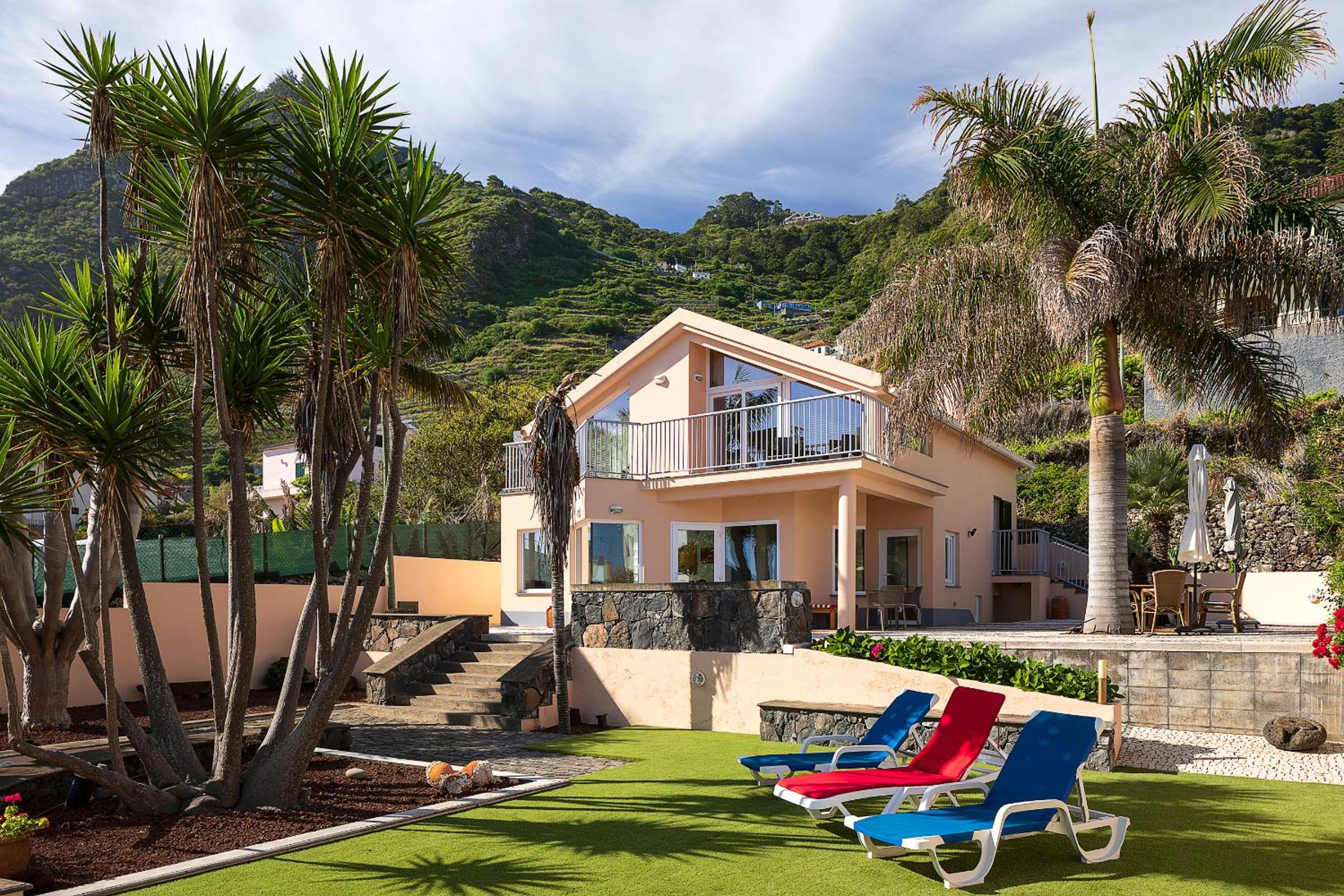 Porto Moniz Villa