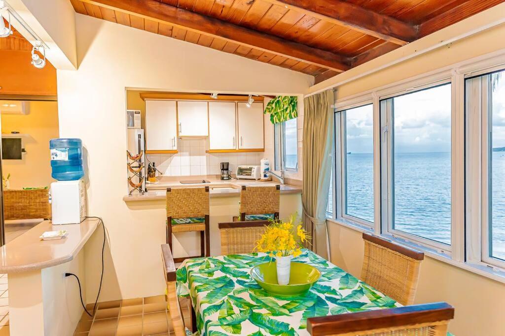 Breeze by the sea