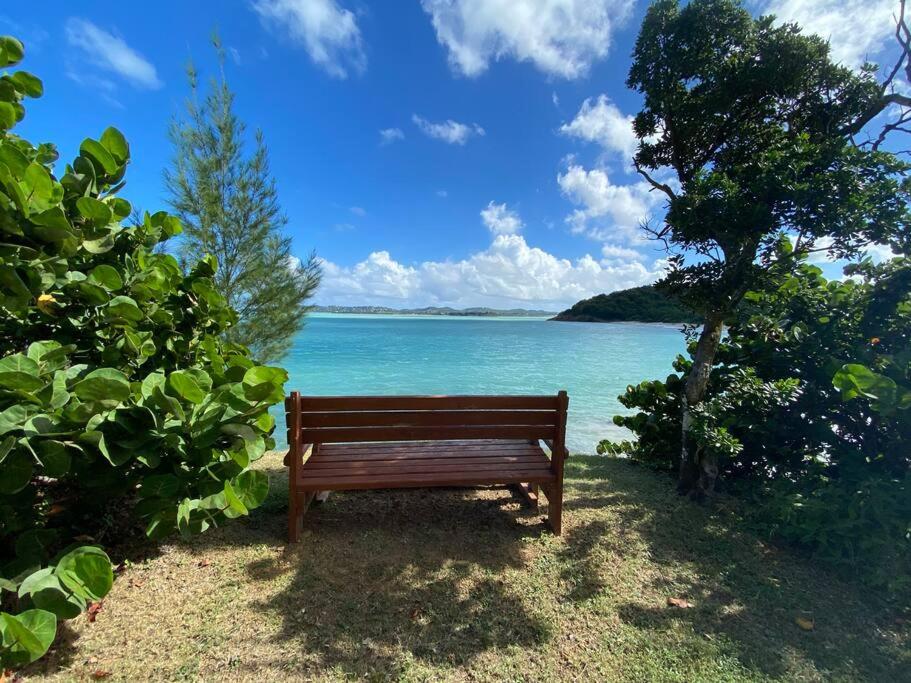 Breeze by the sea