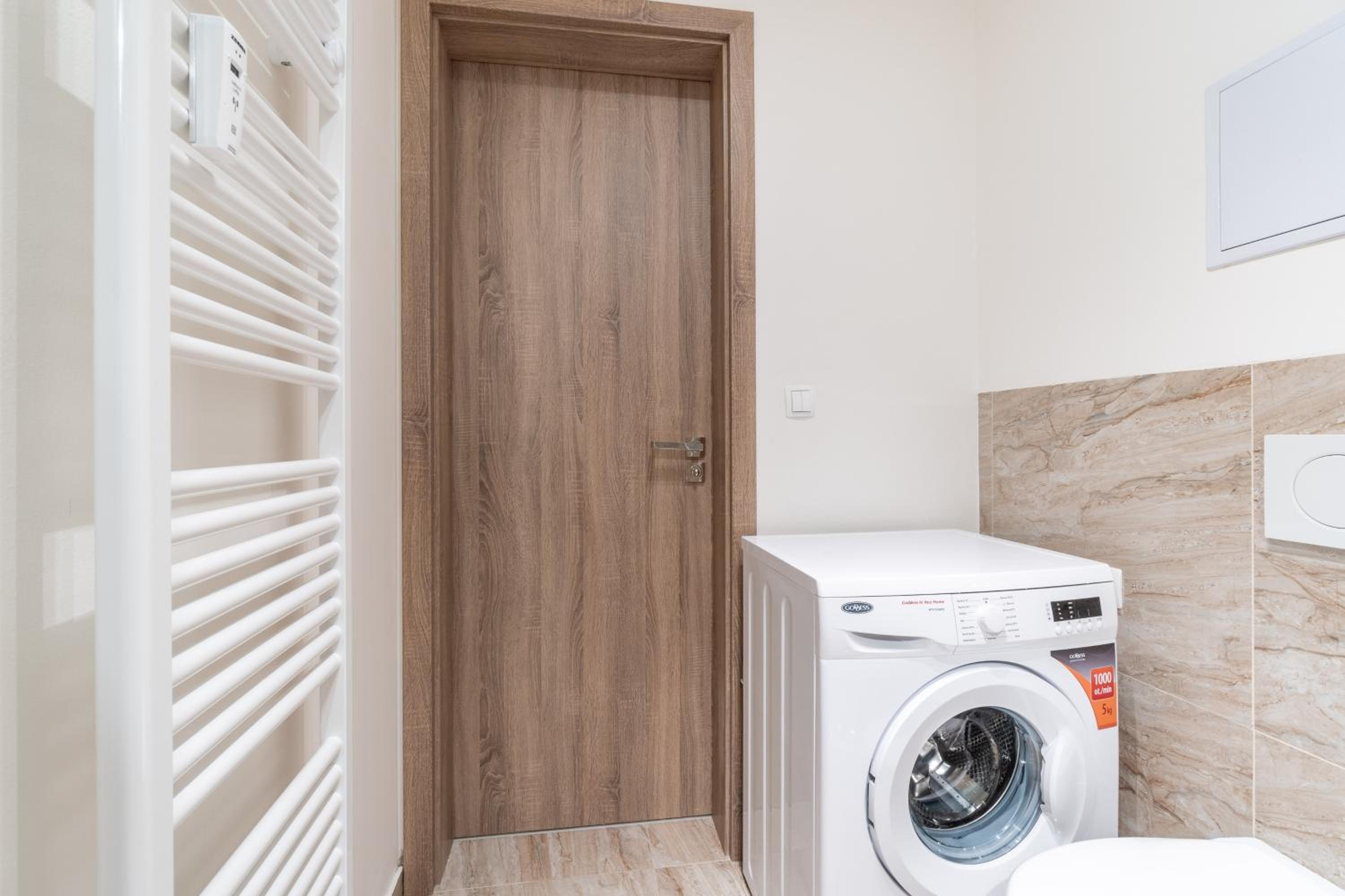 Brand new studio apartment # 42 in brand new building with free parking in the center