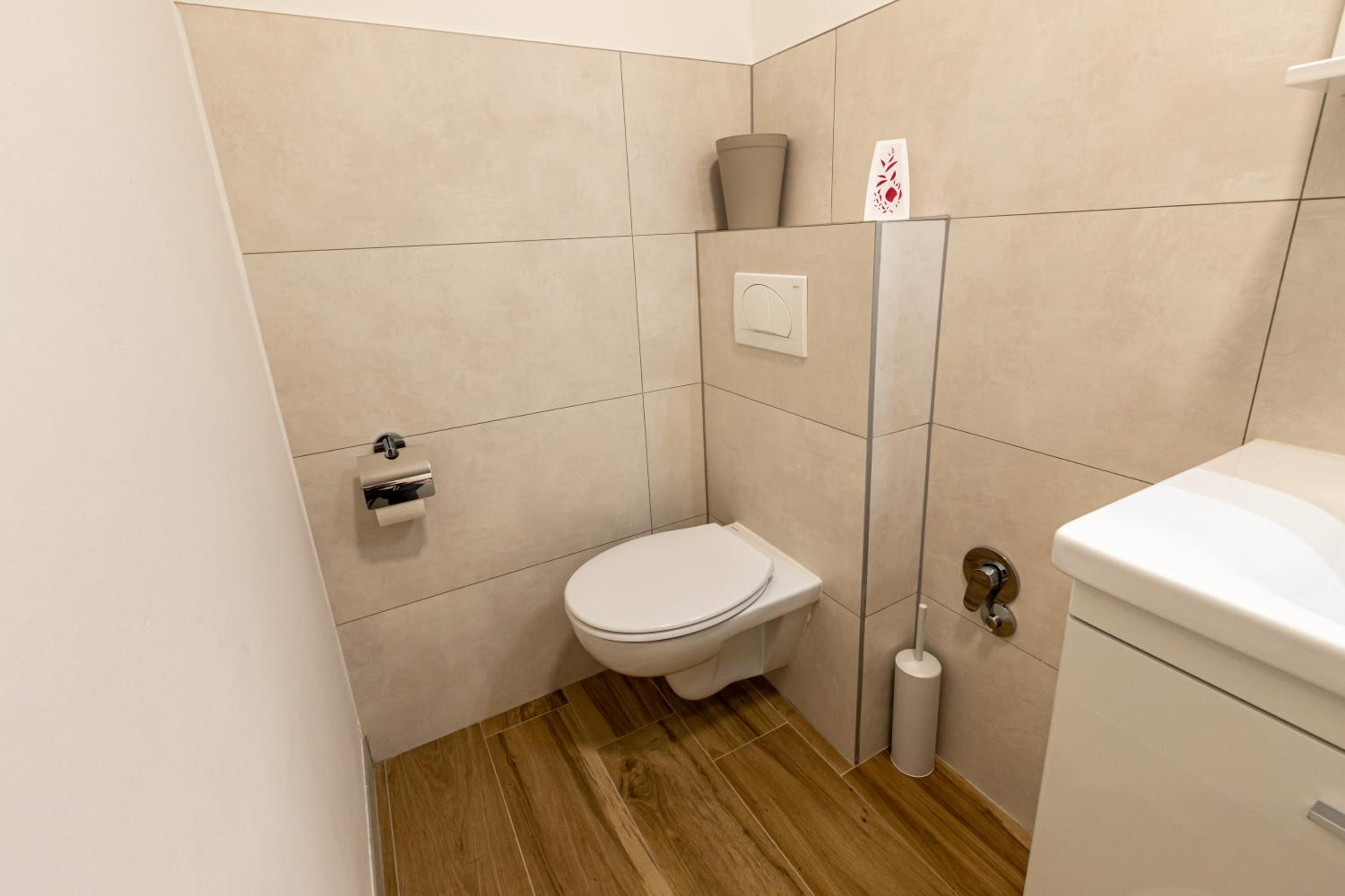 Self Check-in Apartment with Jacuzzi Mostar