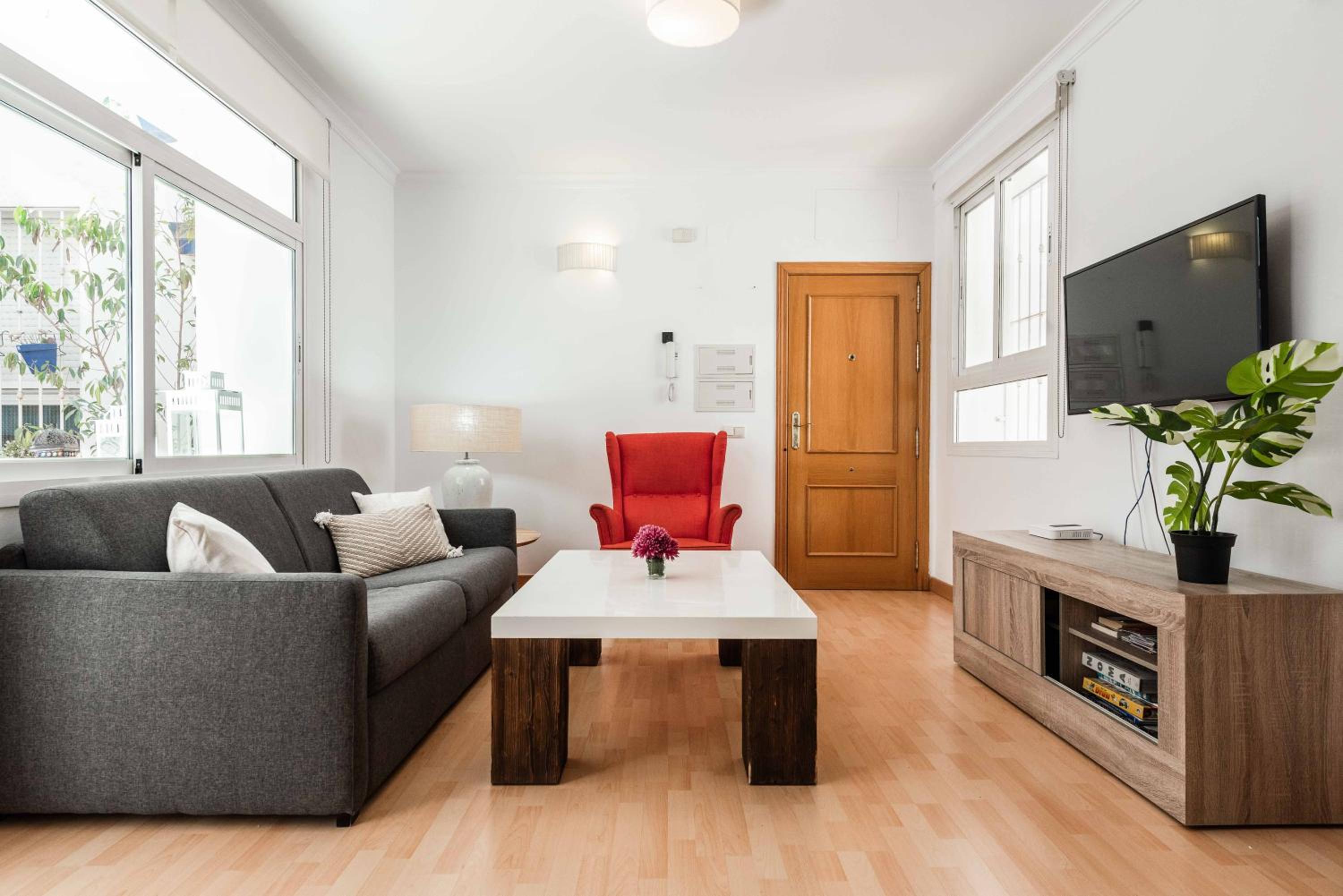 UrbanChicMalaga Historic Malaga with Quiet Patio