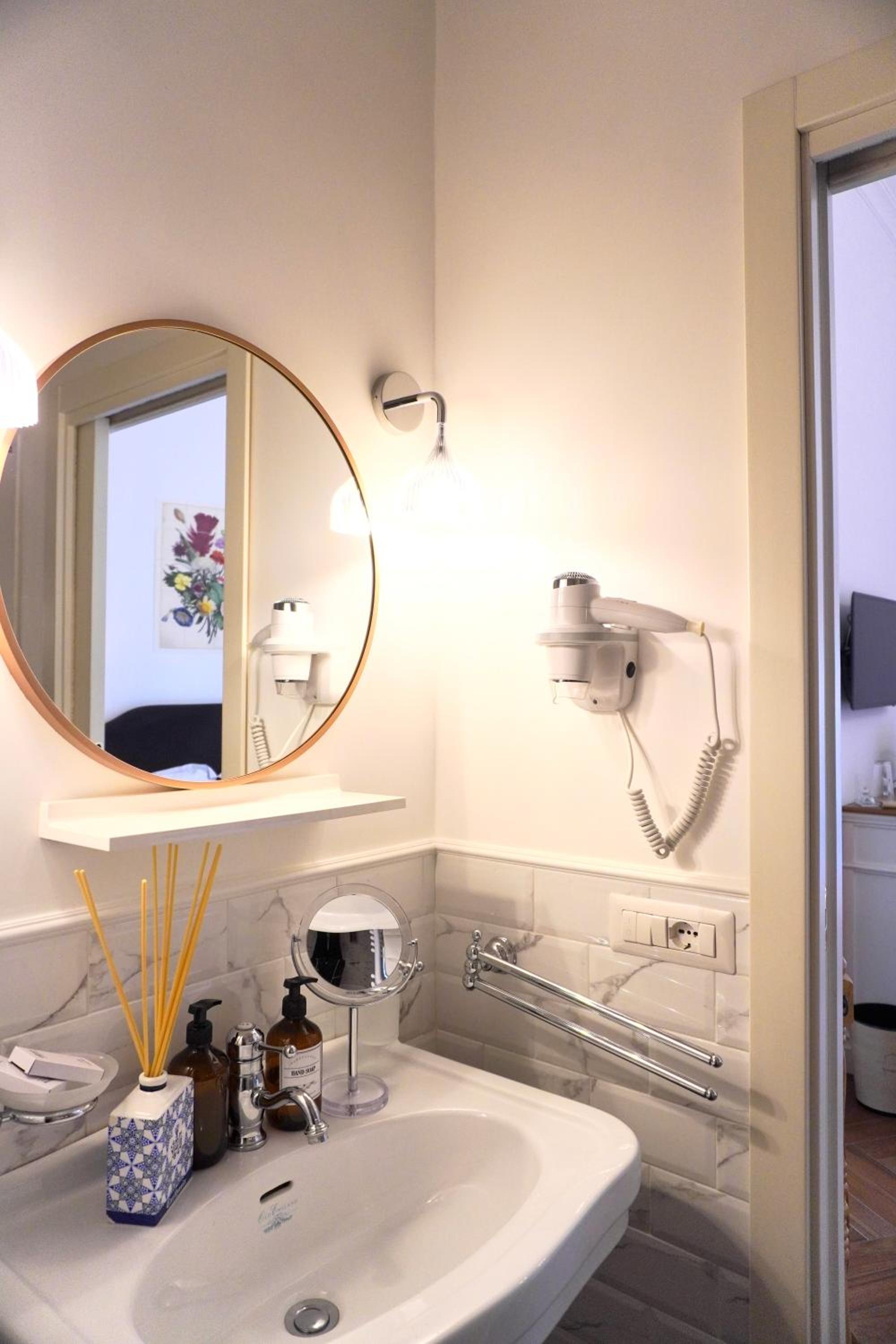 Macchiato Suites Boutique Guest House