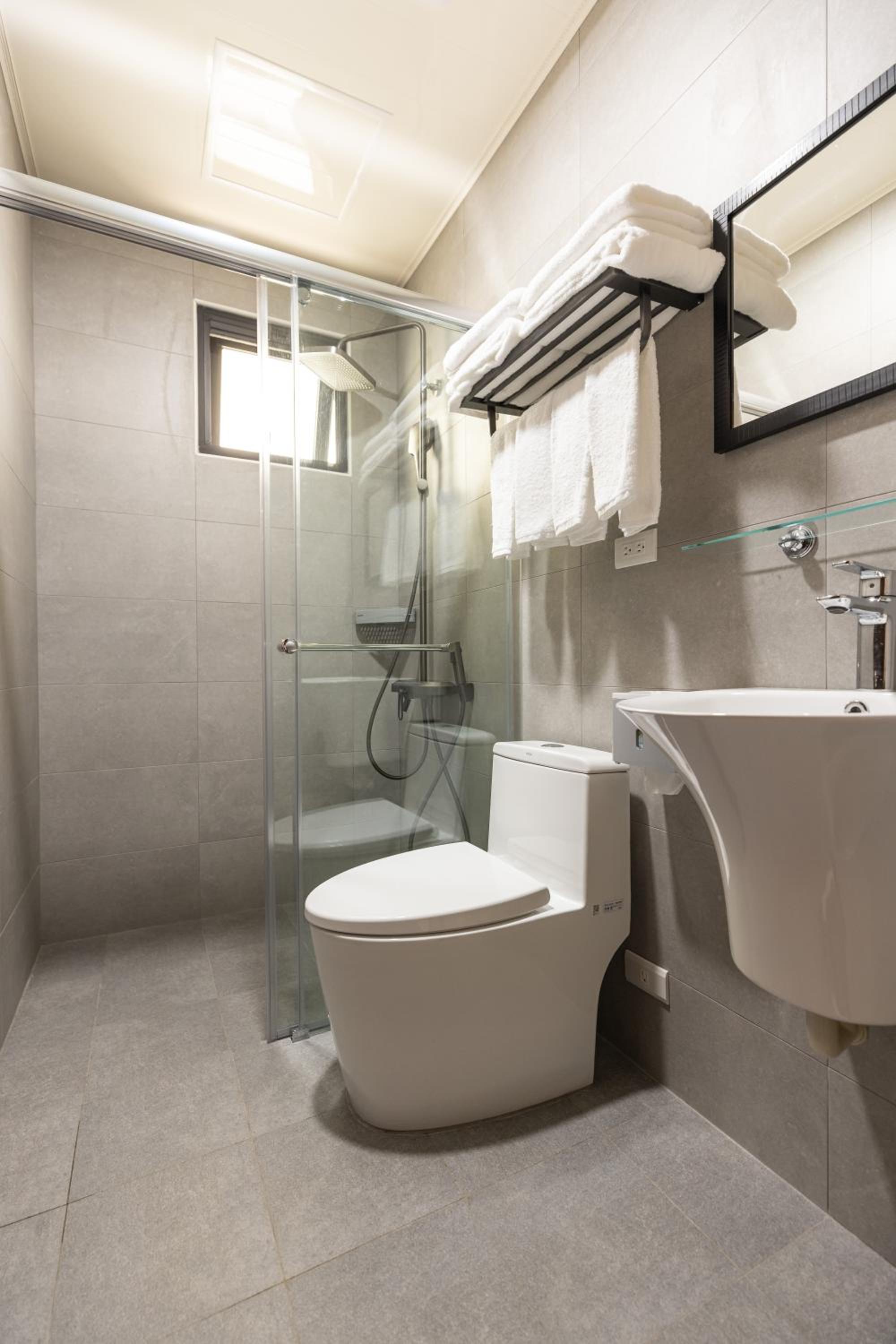 Yonezawa Guest House