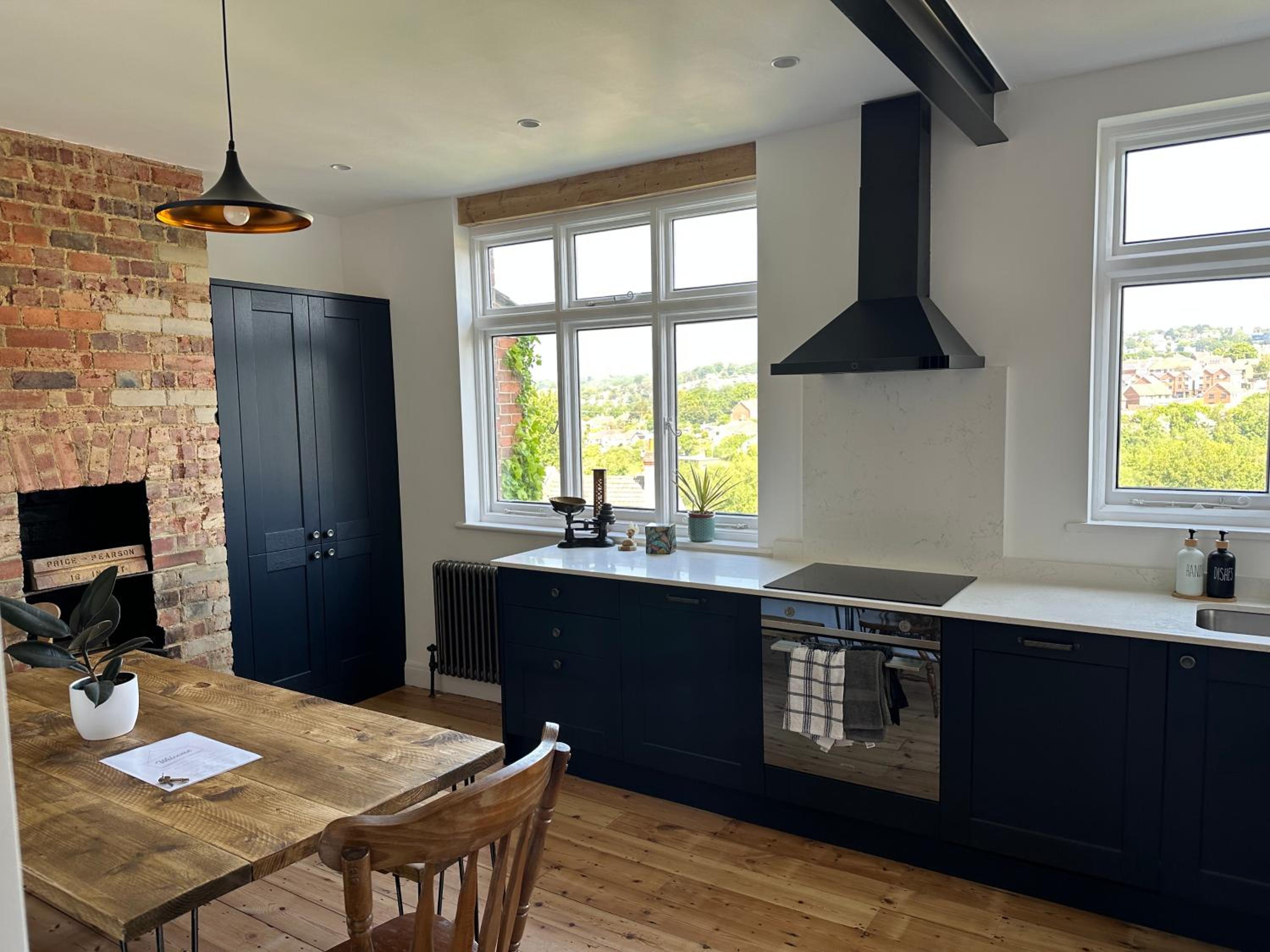 Stylish Unique 3 Bedroom House Hastings