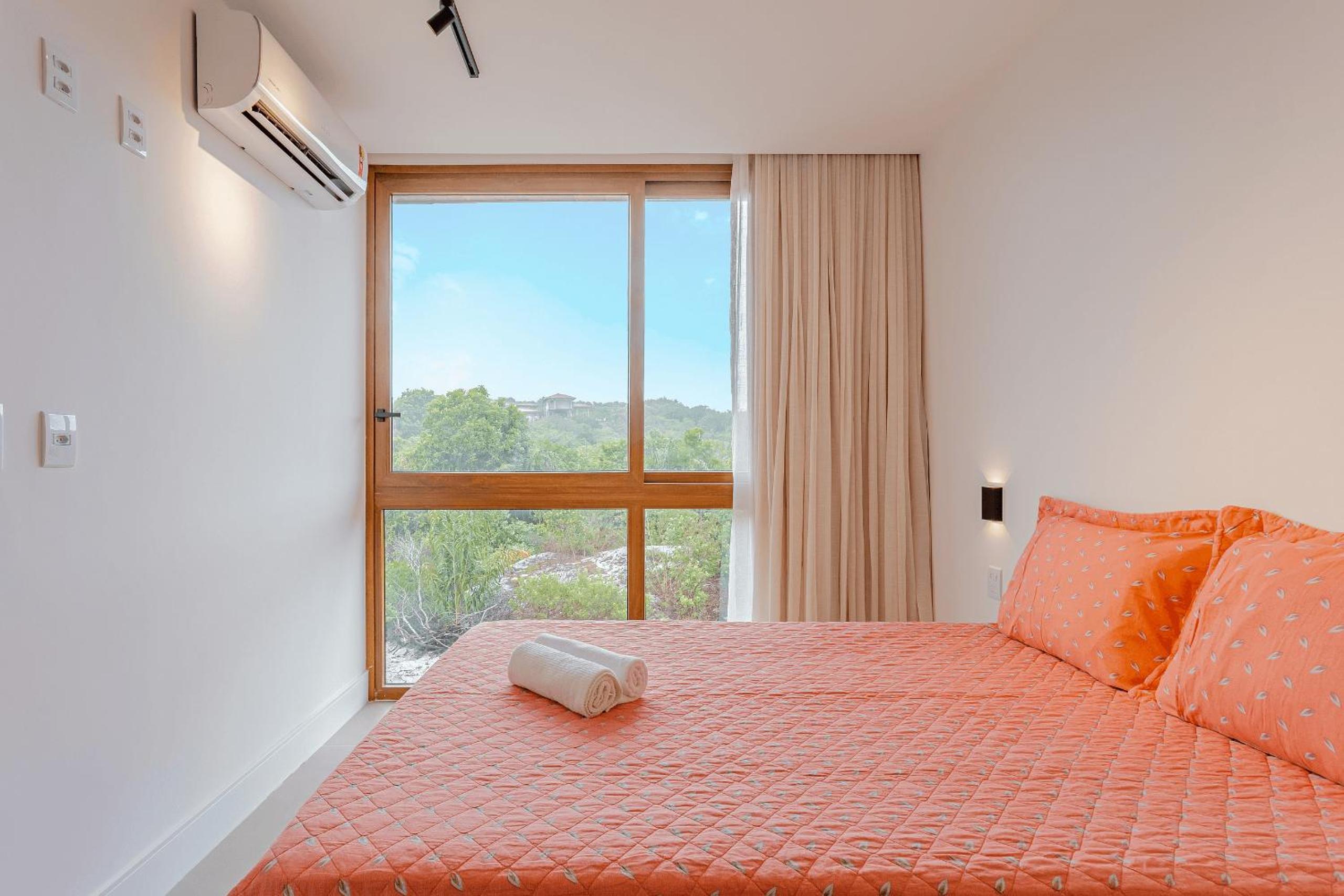 PF58 Casa Alto Luxo 6 Suítes - Praia Bella, com acesso exclusivo à praia!
