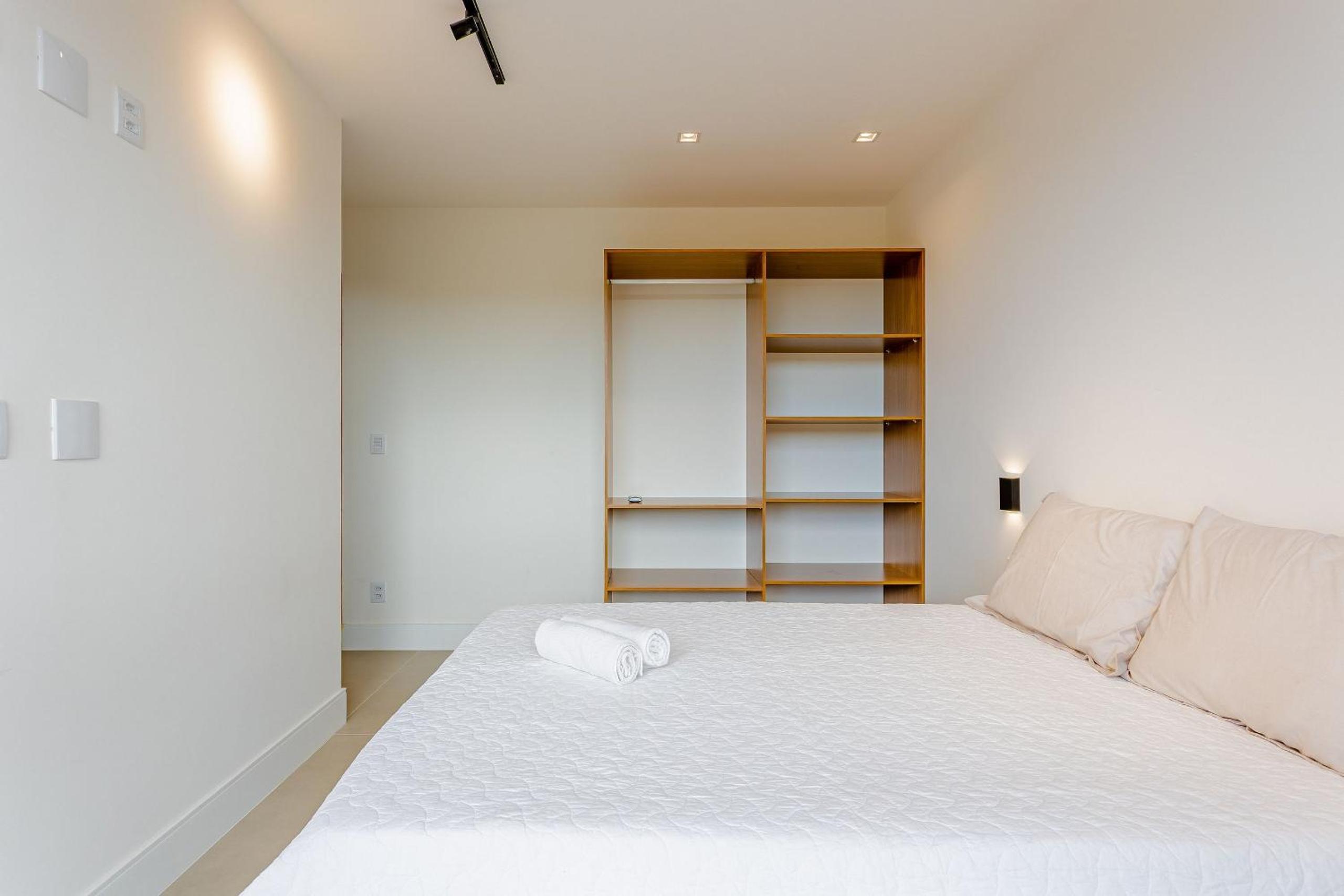 PF58 Casa Alto Luxo 6 Suítes - Praia Bella, com acesso exclusivo à praia!