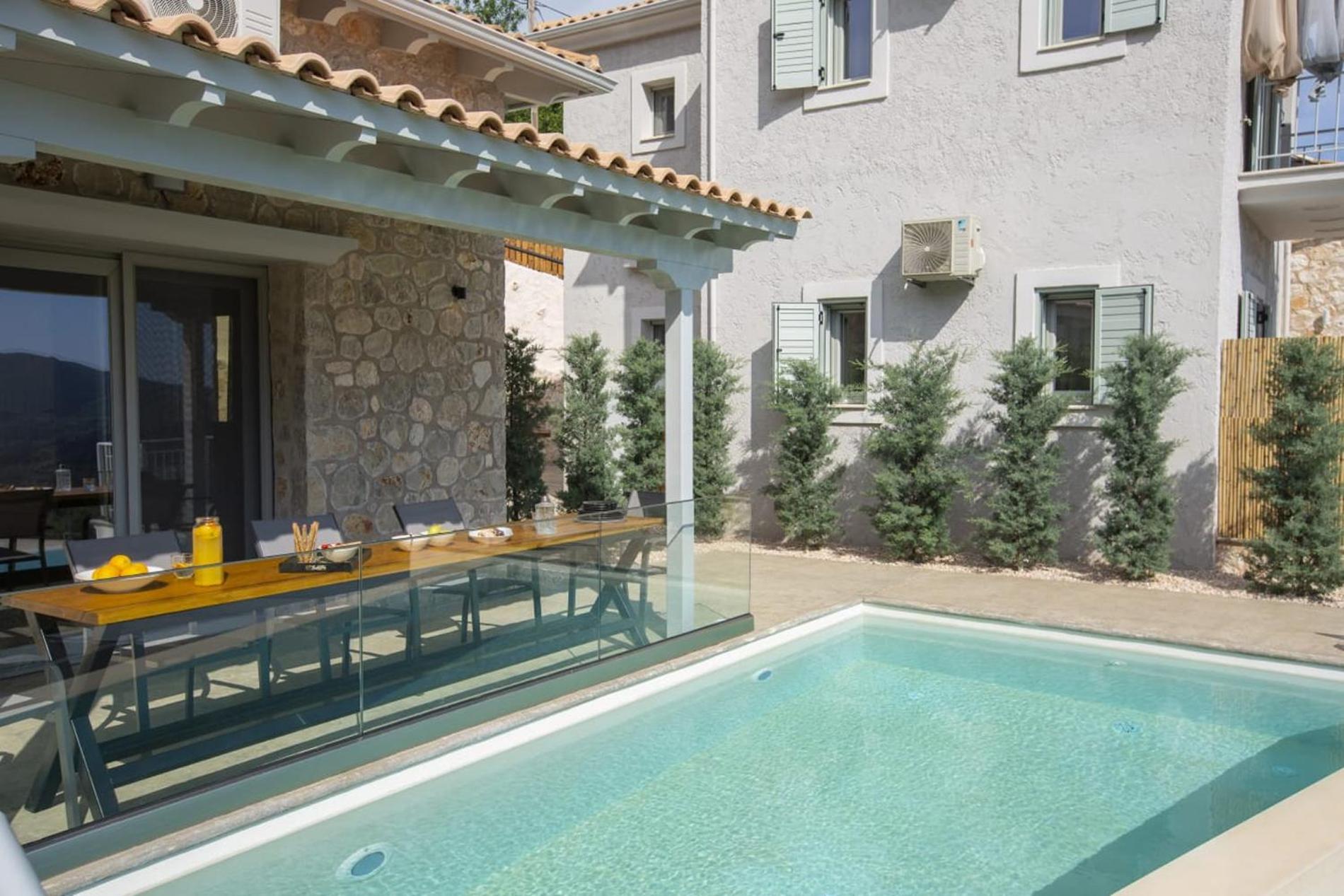 Panoutsis Villa Vista