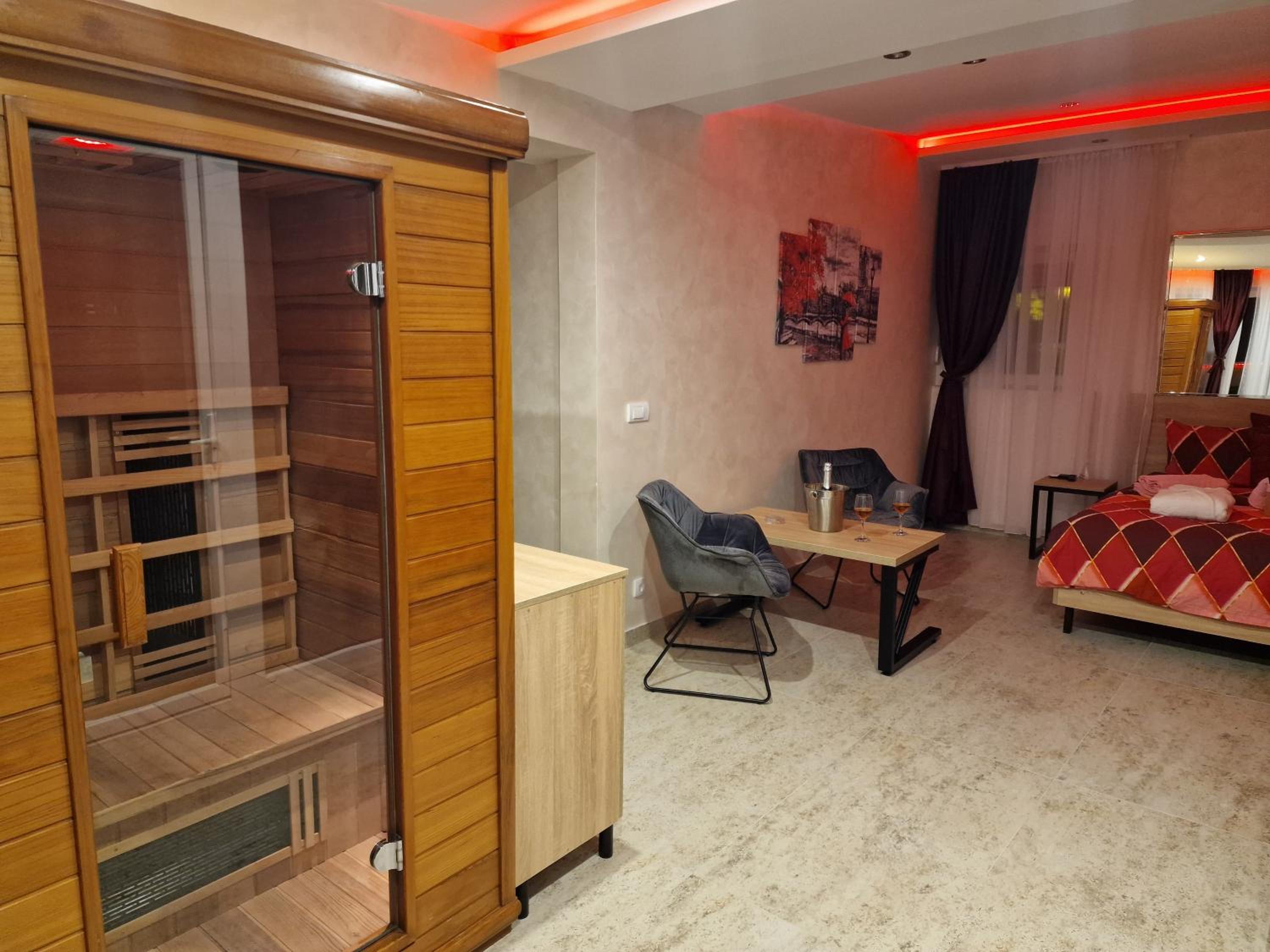 Rooms Green Set