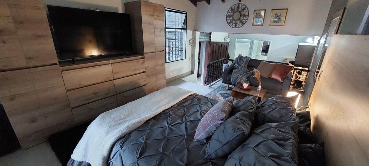 Luxury Loft Shakespeare