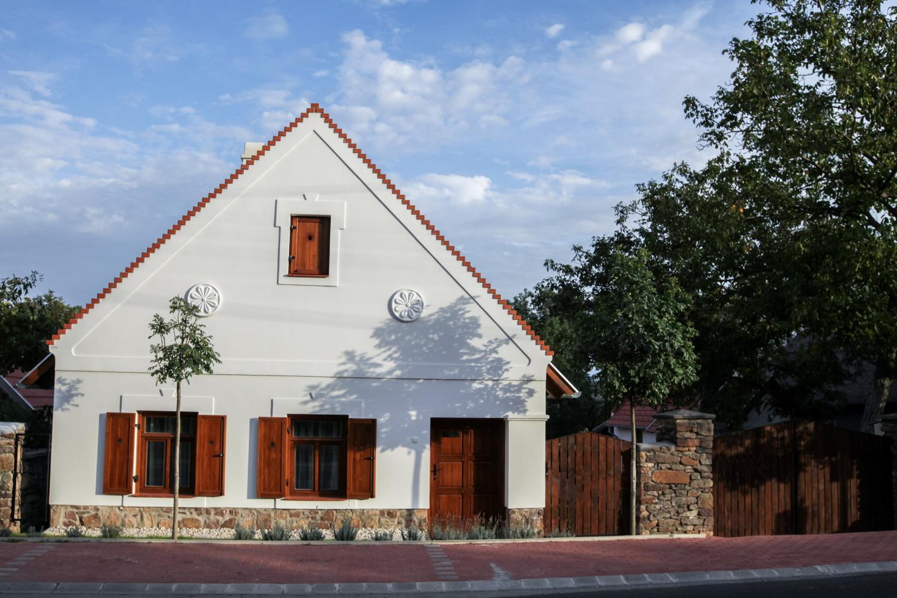 Oszter-ház Kékkút view 2