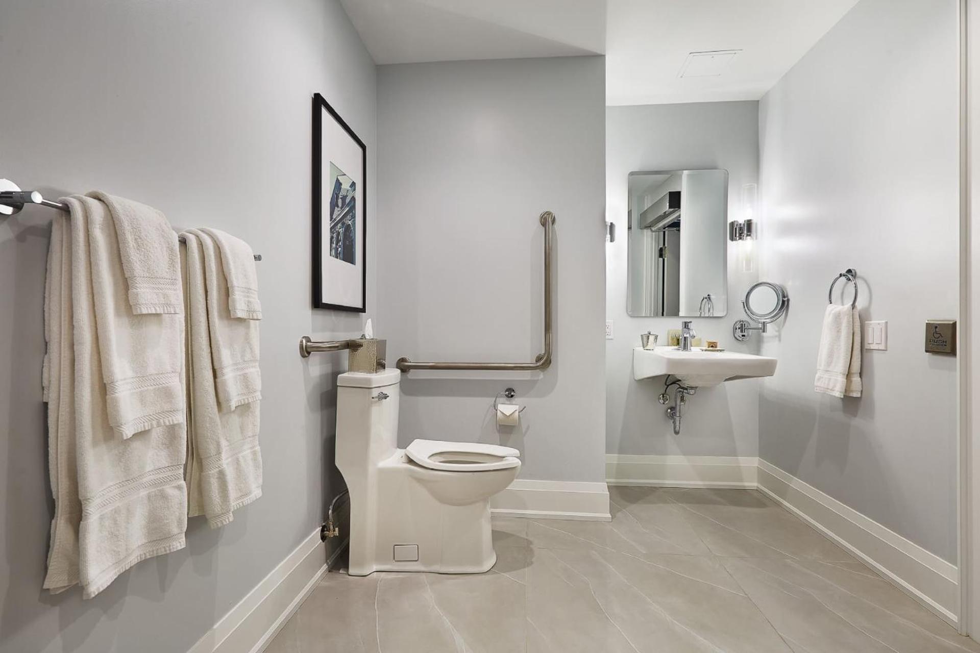 124 on Queen Hotel  Spa - Property Image 68