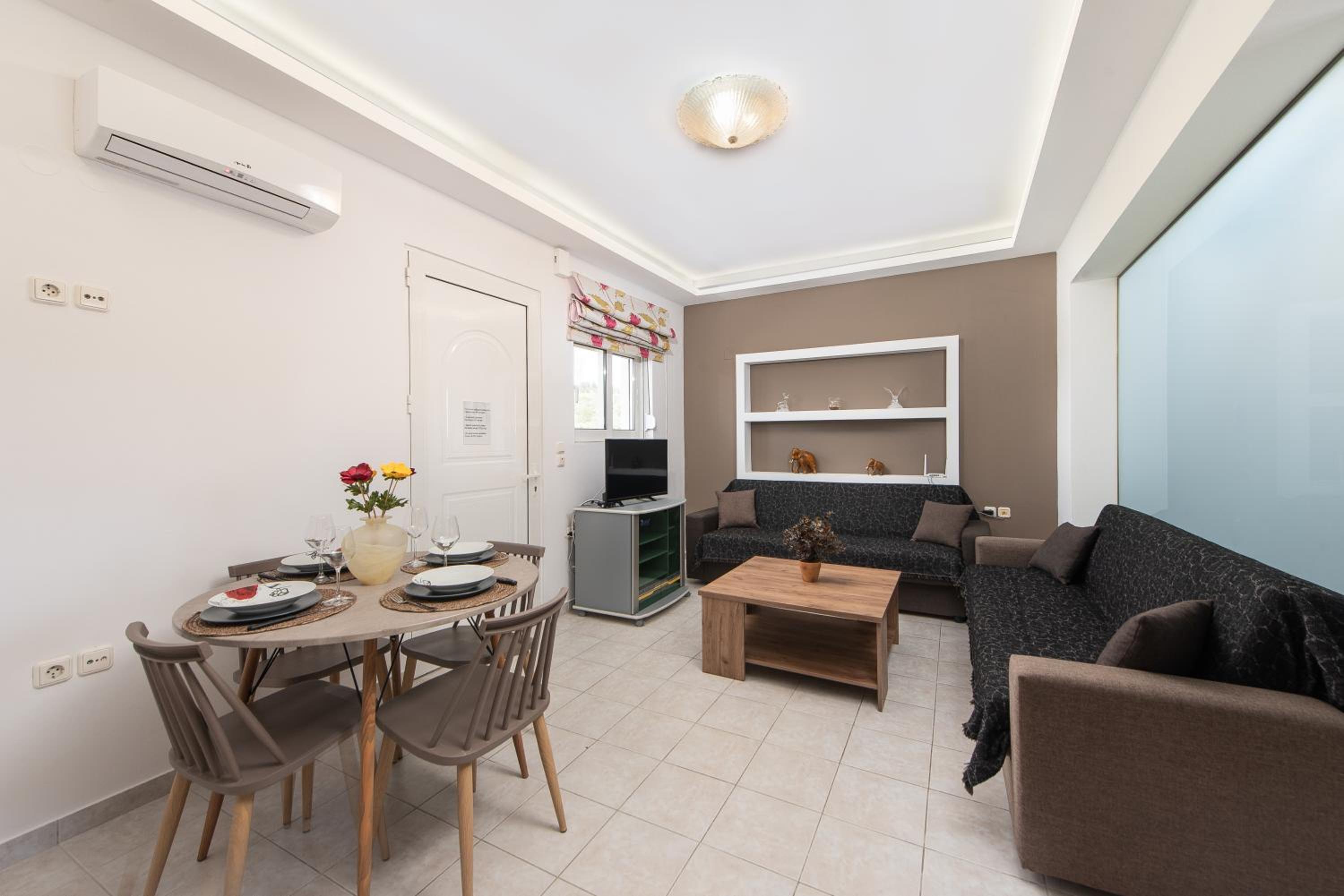 Savvas Apartment view 4