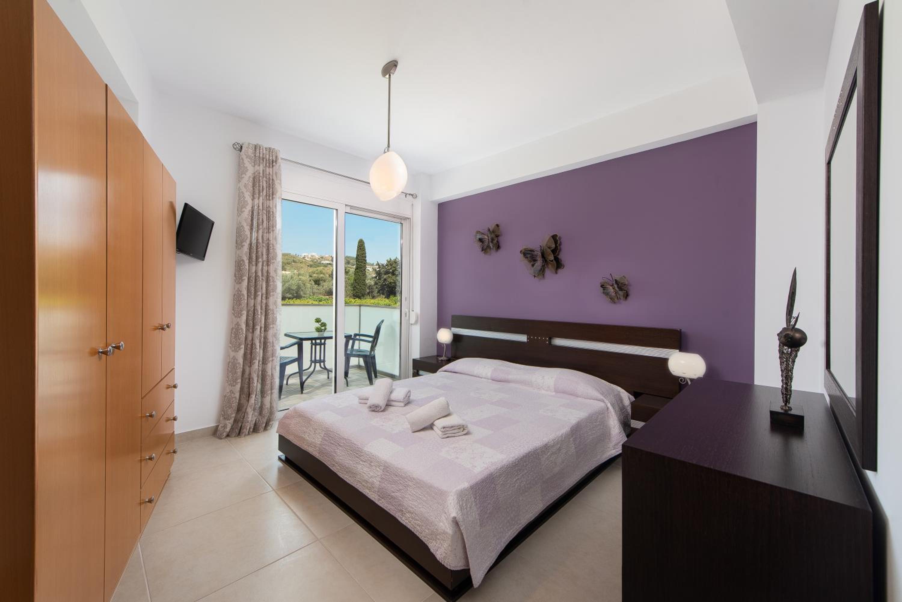 Iliana Apartment photo 3