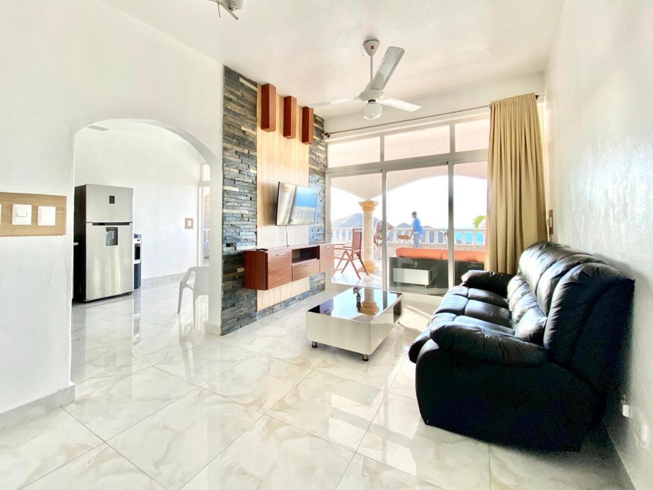 Inviting 2-Bed Apartment in Cofresi view 3