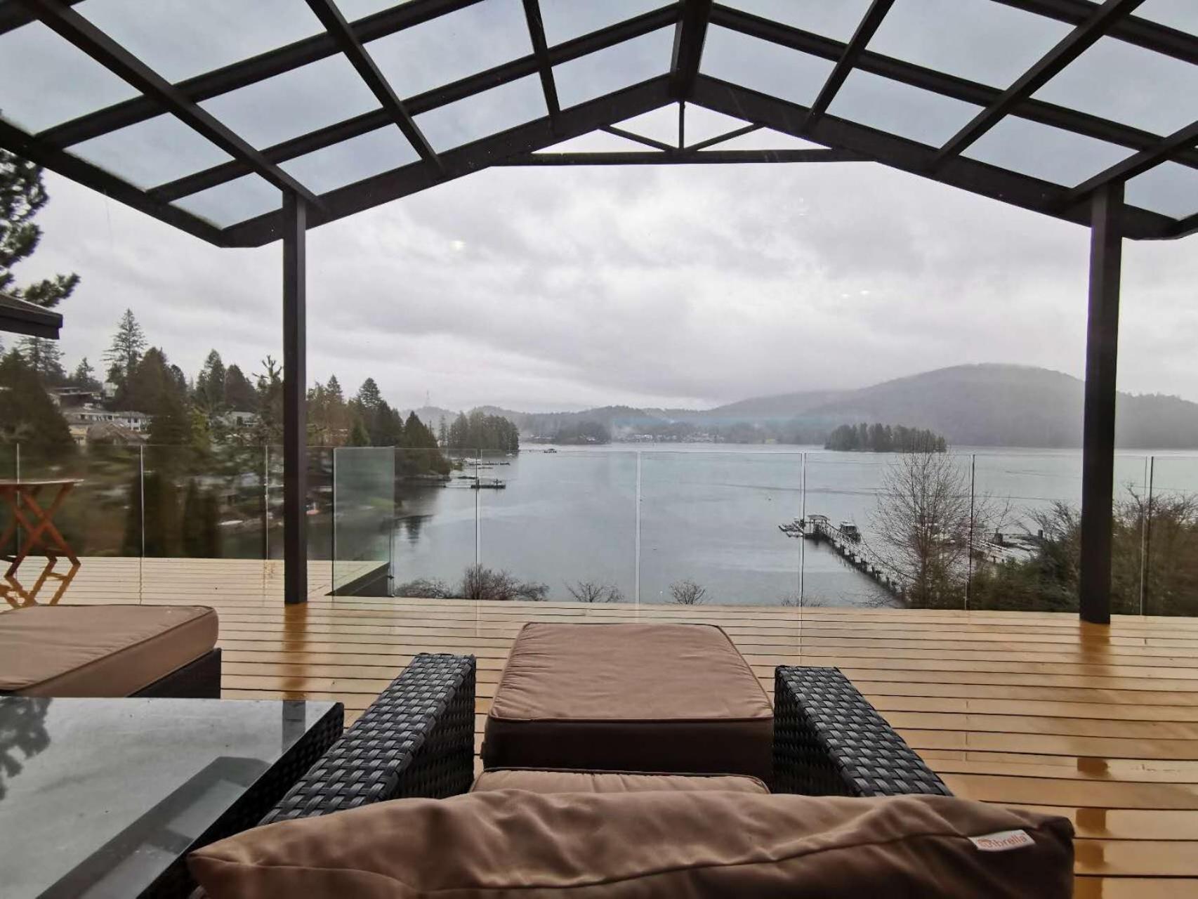 Deep Cove Stunning Waterfront Whole House