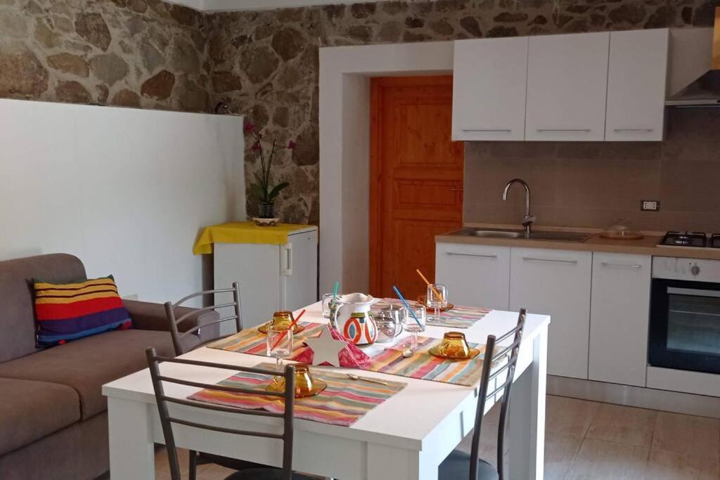 Sicily Stone Cottage with swimming pool