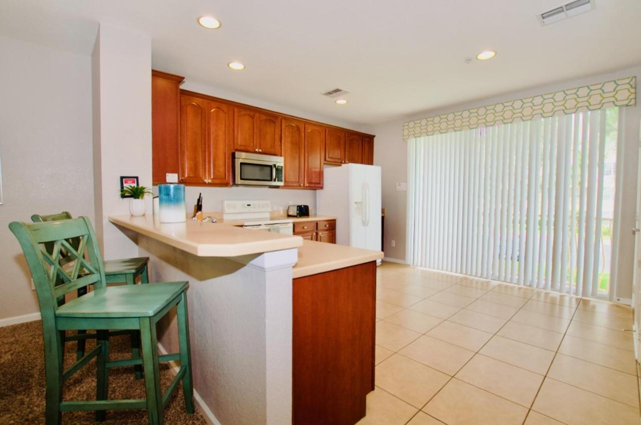 Vista Cay Luxury 3 bedroom Townhouse (#3114)
